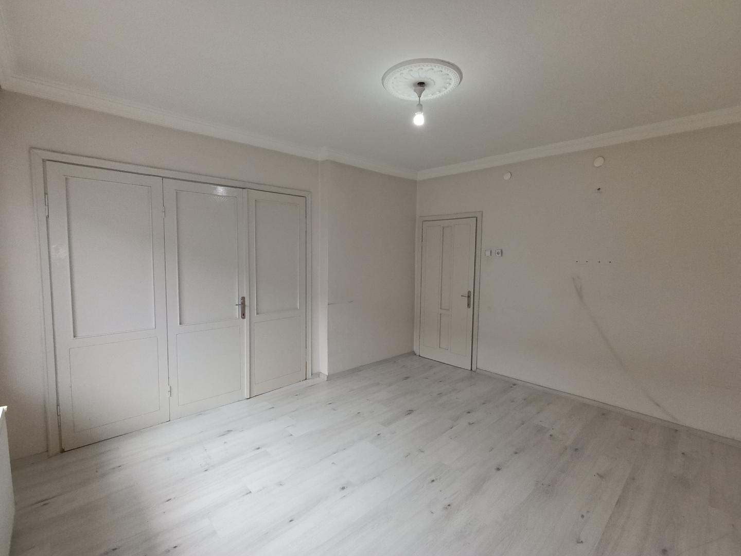 PLAZA'DAN DERVİŞPAŞA'DA 3+1 AFJETLİ GENİŞ KİRALIK DAİRE - Resim 11