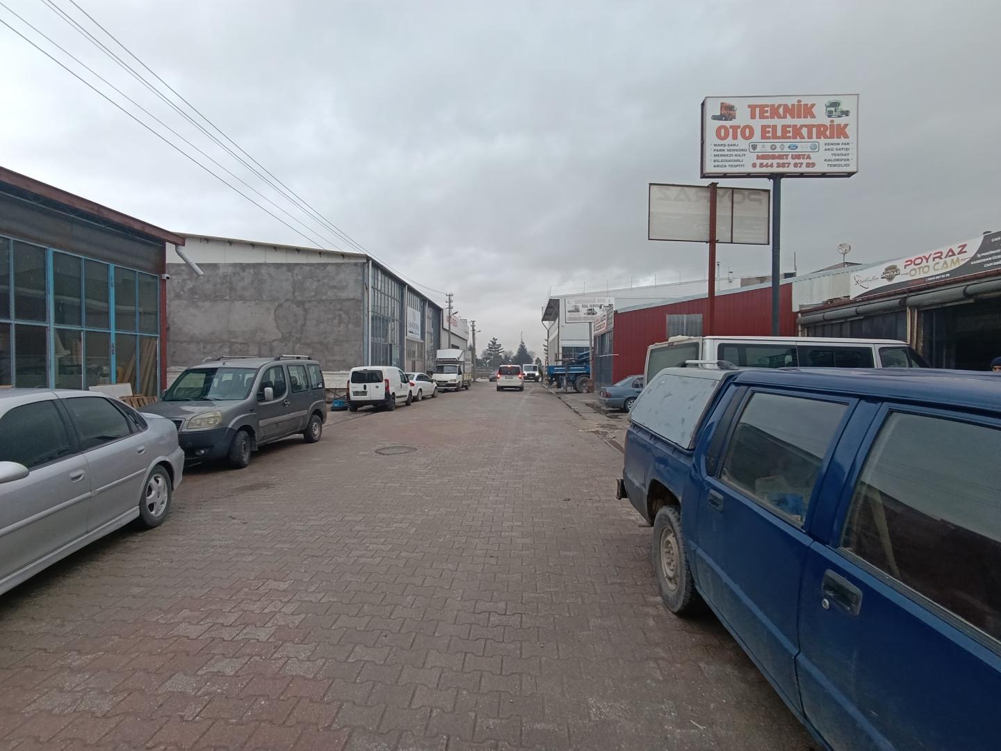 PLAZA'DAN 2. KÜÇÜK SANAYİ'DE 5. ADA 1. BLOK'DA SATILIK İŞYERİ - Resim 22