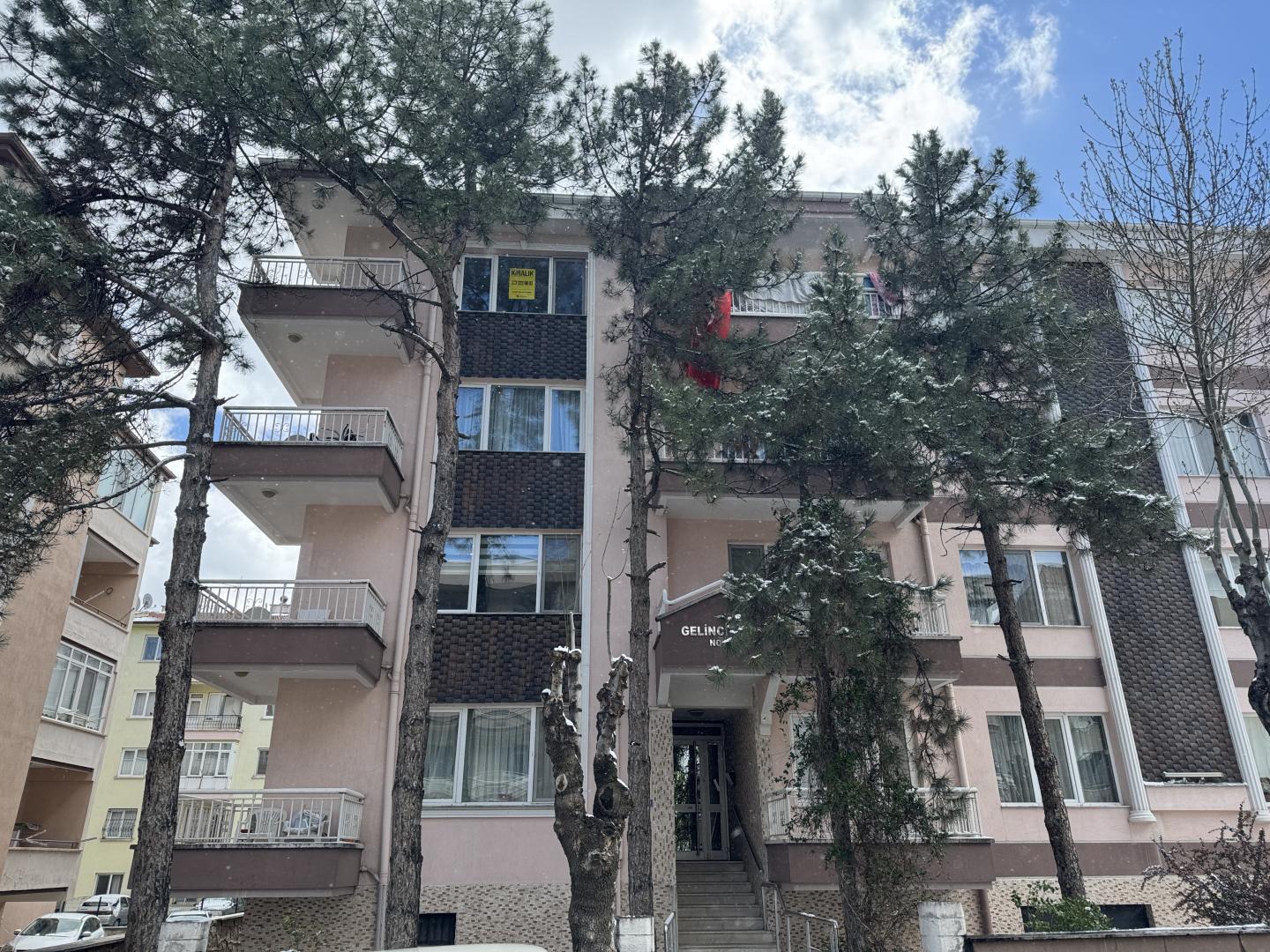 Plaza'dan Şehrin Örnek Mahallesi Örnekevlerde 3+1 Fırsat Daire - Resim 2