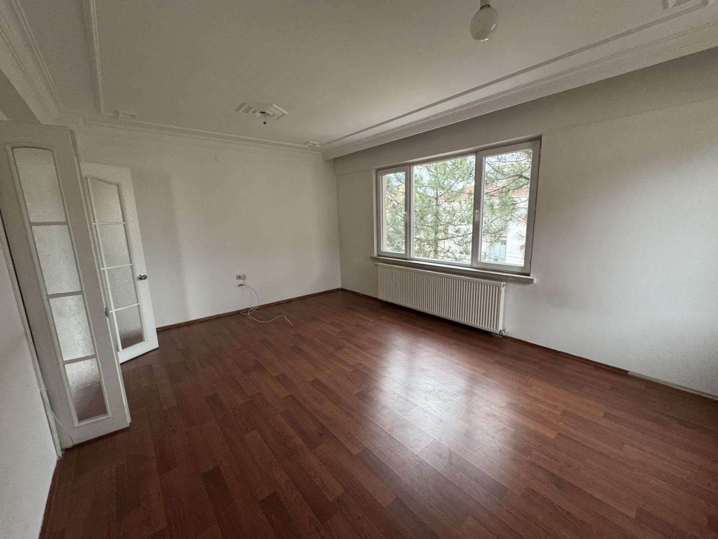 Plaza'dan Şehrin Örnek Mahallesi Örnekevlerde 3+1 Fırsat Daire - Resim 9