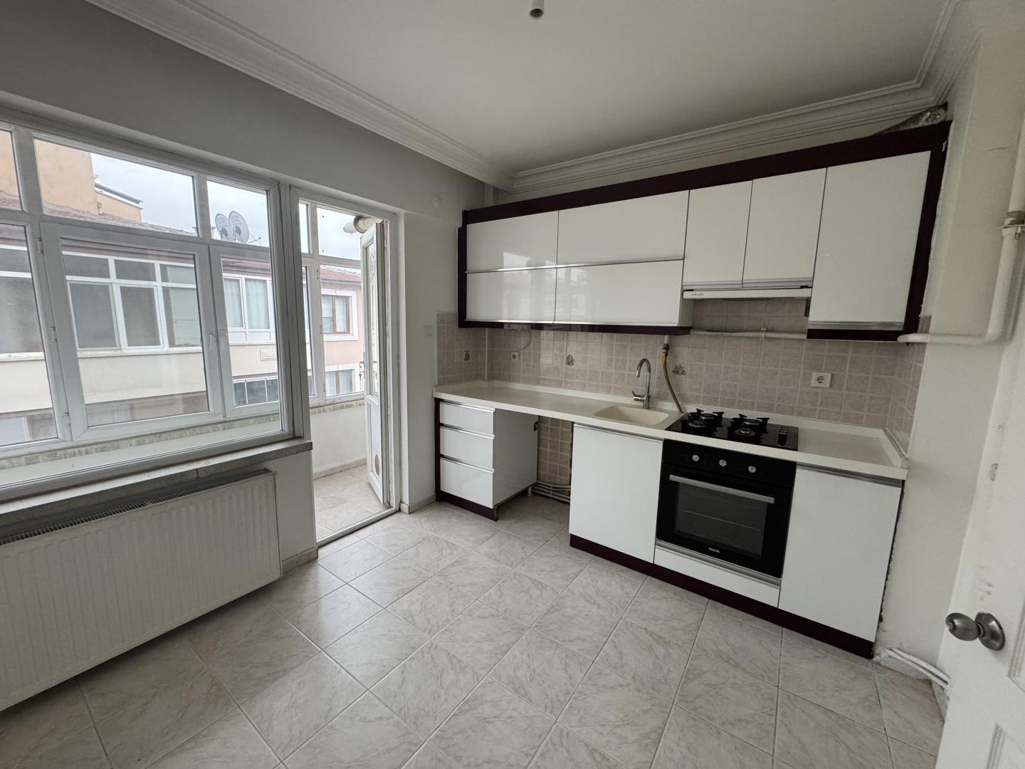 Plaza'dan Şehrin Örnek Mahallesi Örnekevlerde 3+1 Fırsat Daire - Resim 21