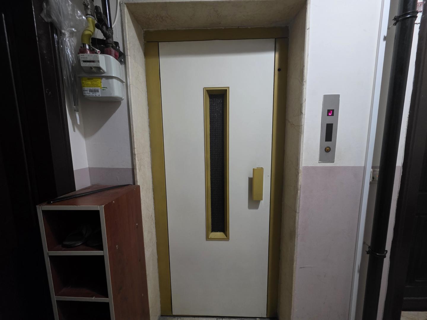 Plaza'dan Yeşilyol'da AraKat Otoparklı Asansörlü Daire Ofis - Resim 6