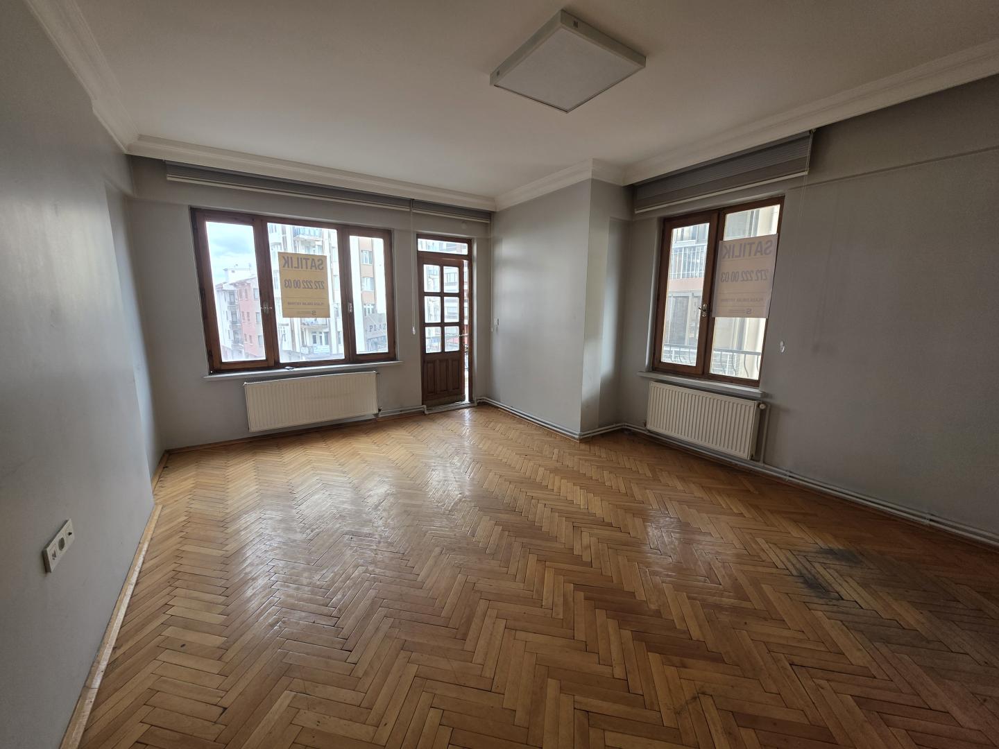 Plaza'dan Yeşilyol'da AraKat Otoparklı Asansörlü Daire Ofis - Resim 11