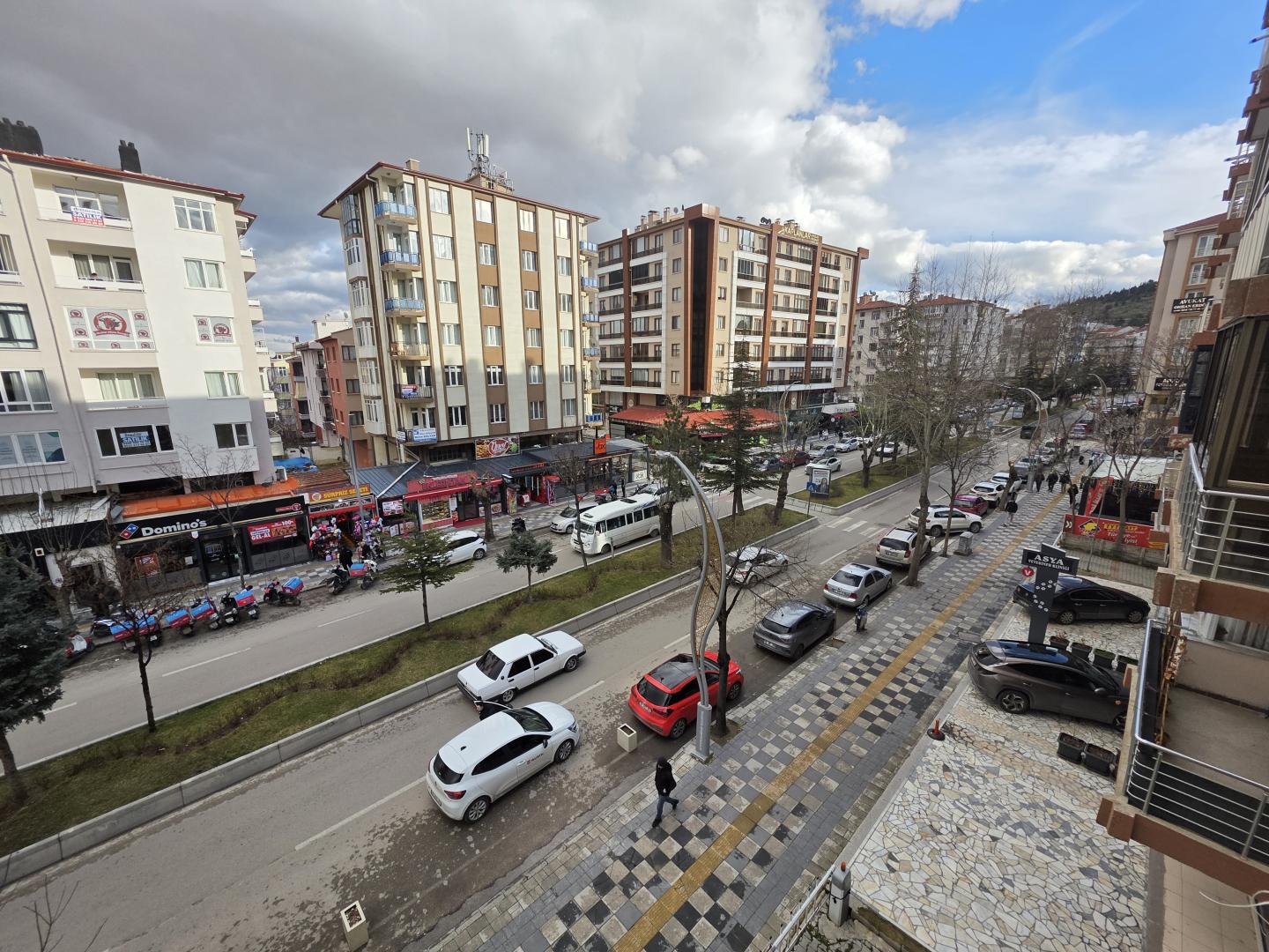 Plaza'dan Yeşilyol'da AraKat Otoparklı Asansörlü Daire Ofis - Resim 16