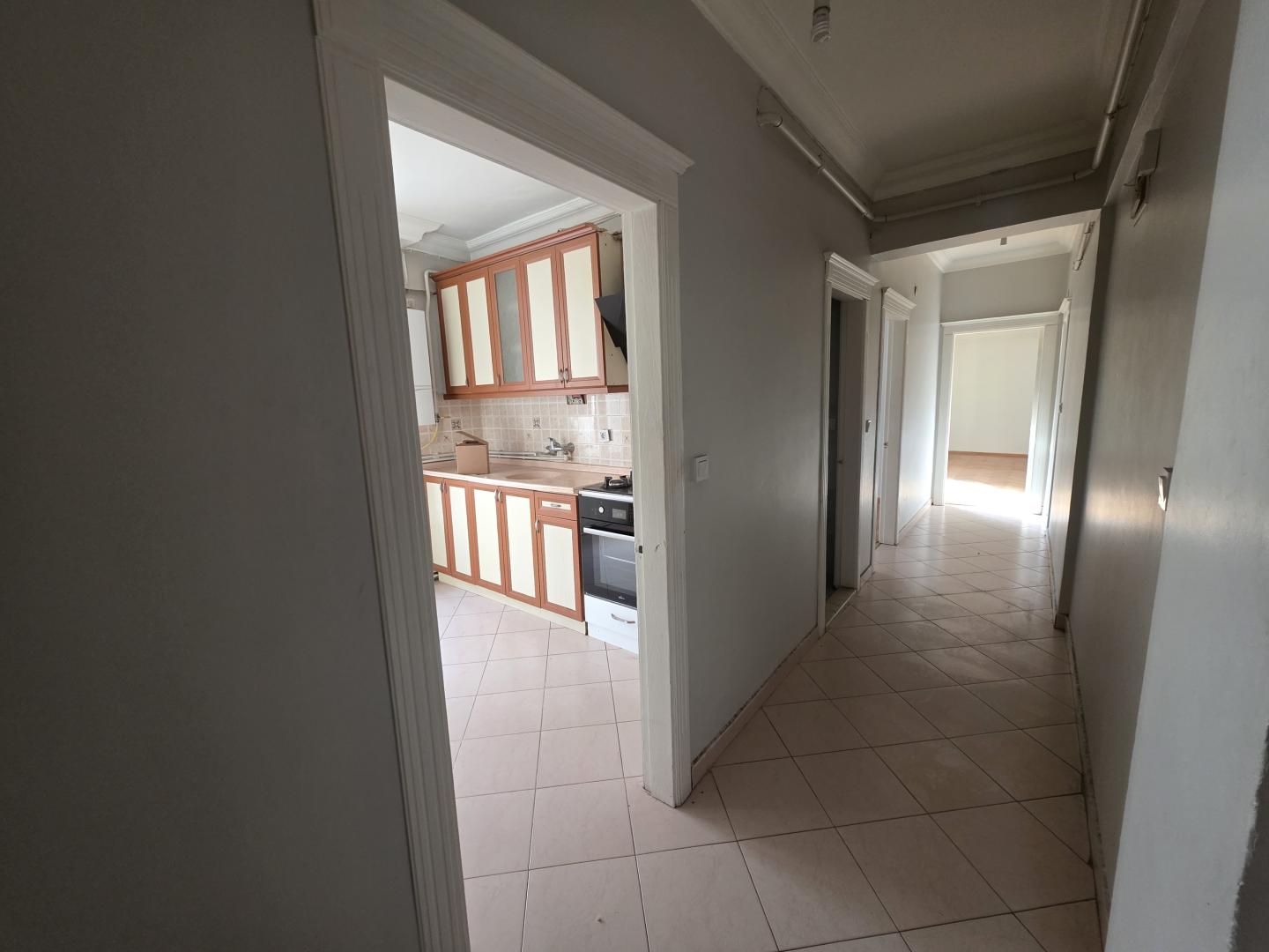 Plaza'dan Yeşilyol'da AraKat Otoparklı Asansörlü Daire Ofis - Resim 20