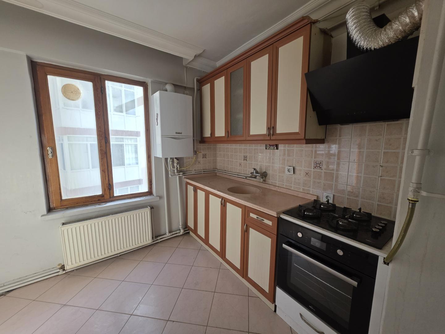 Plaza'dan Yeşilyol'da AraKat Otoparklı Asansörlü Daire Ofis - Resim 21