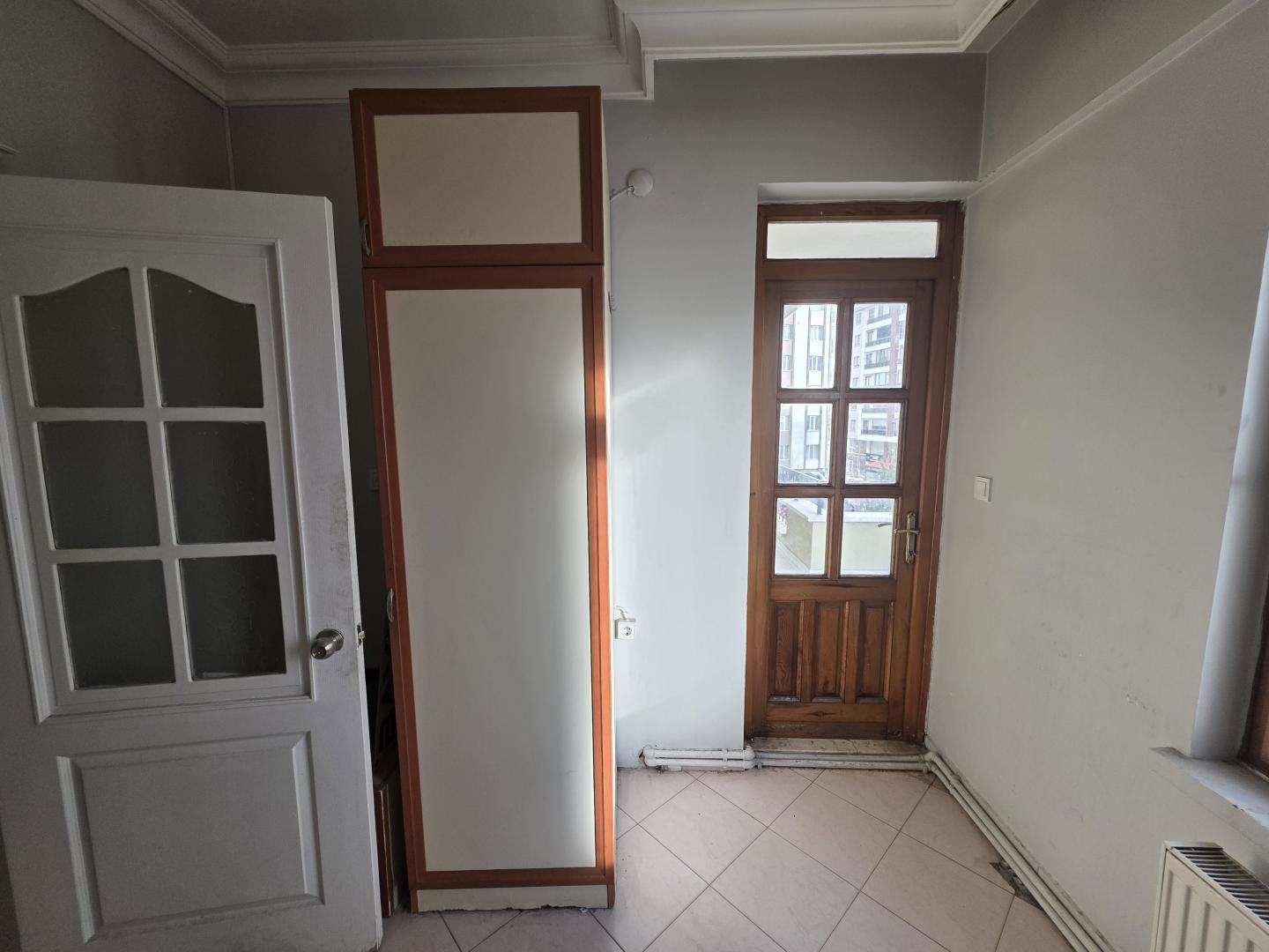 Plaza'dan Yeşilyol'da AraKat Otoparklı Asansörlü Daire Ofis - Resim 24