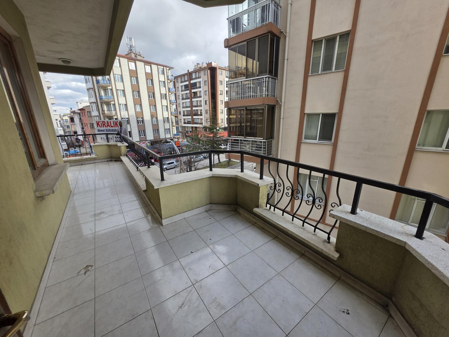 Plaza'dan Yeşilyol'da AraKat Otoparklı Asansörlü Daire Ofis - Resim 25