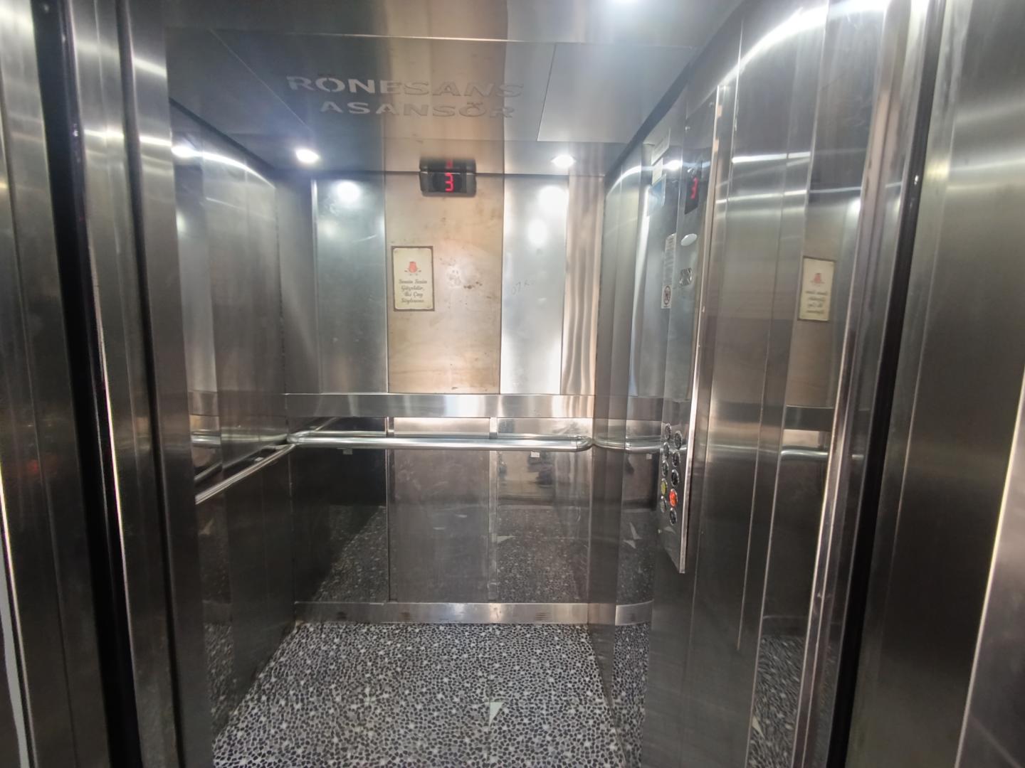 PLAZA'DAN ZAFER MAH.'DE 2+1 ARAKAT ASANSÖRLÜ SATILIK DAİRE - Resim 8