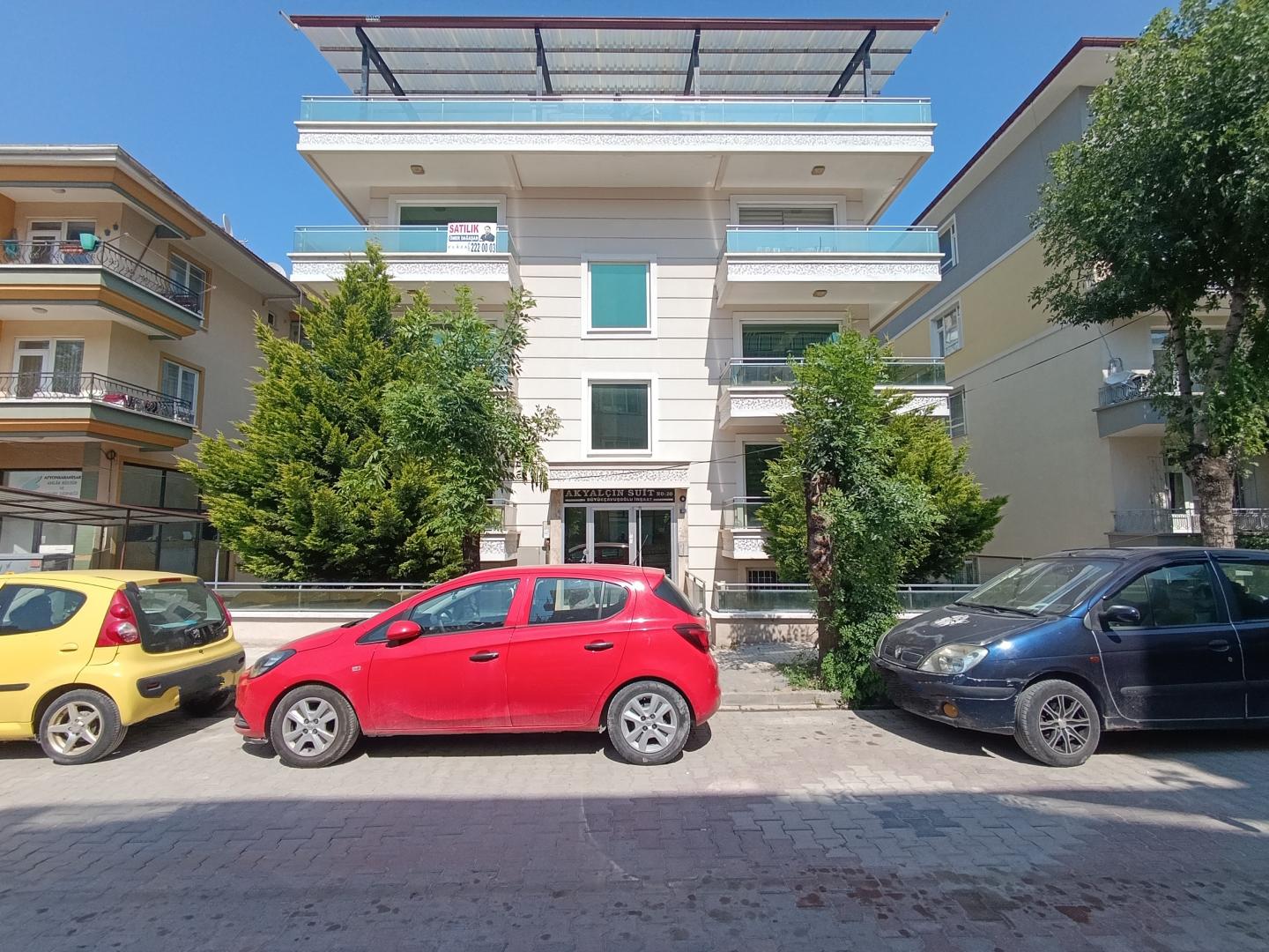 PLAZA'DAN AKYALÇIN SUİT'DE 1+1 EŞYALI ARAKAT KİRALIK DAİRE