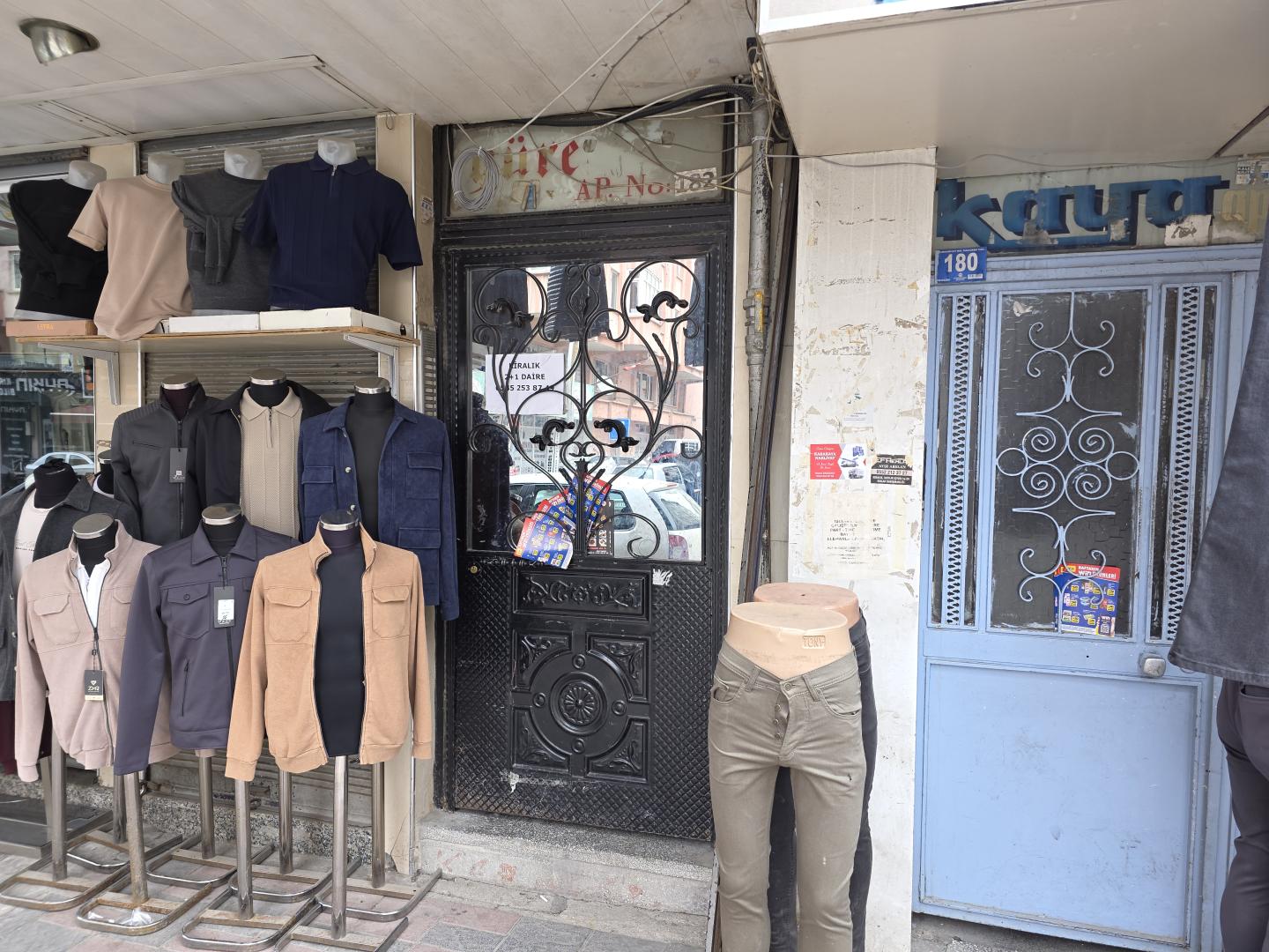 Plaza'dan Ambaryolunda Cadde Cepheli AraKat Fırsat Daire - Resim 4