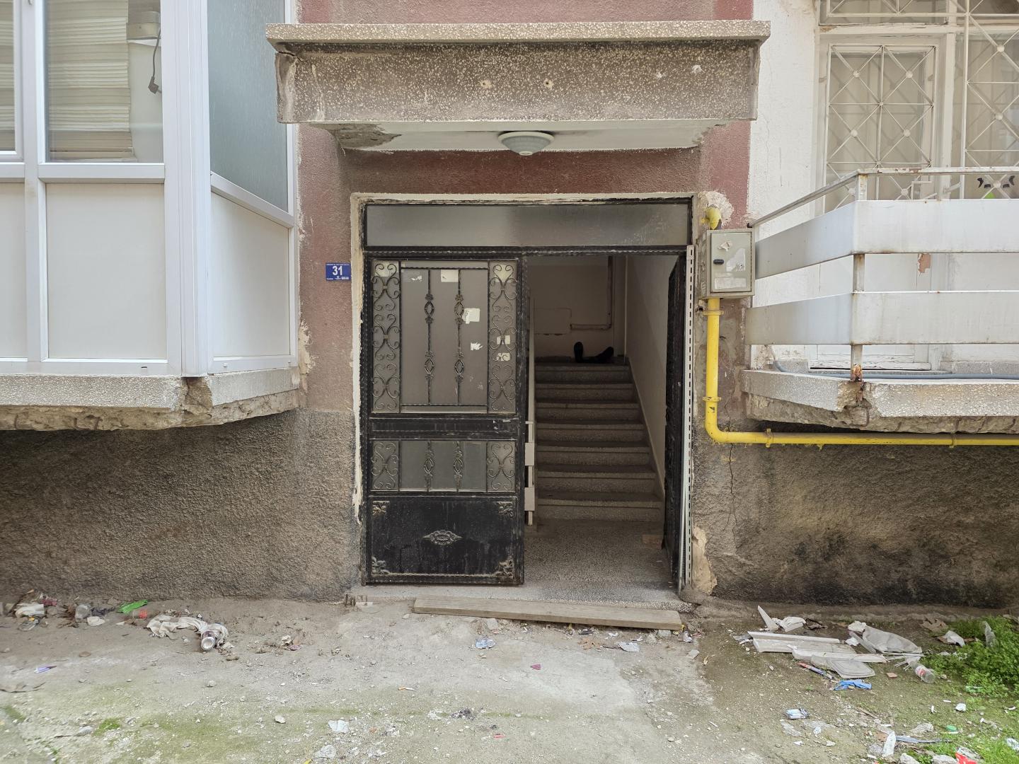  Plaza'dan Cumhuriyet'te Full Tadilatlı AraKat Fırsat Daire - Resim 6