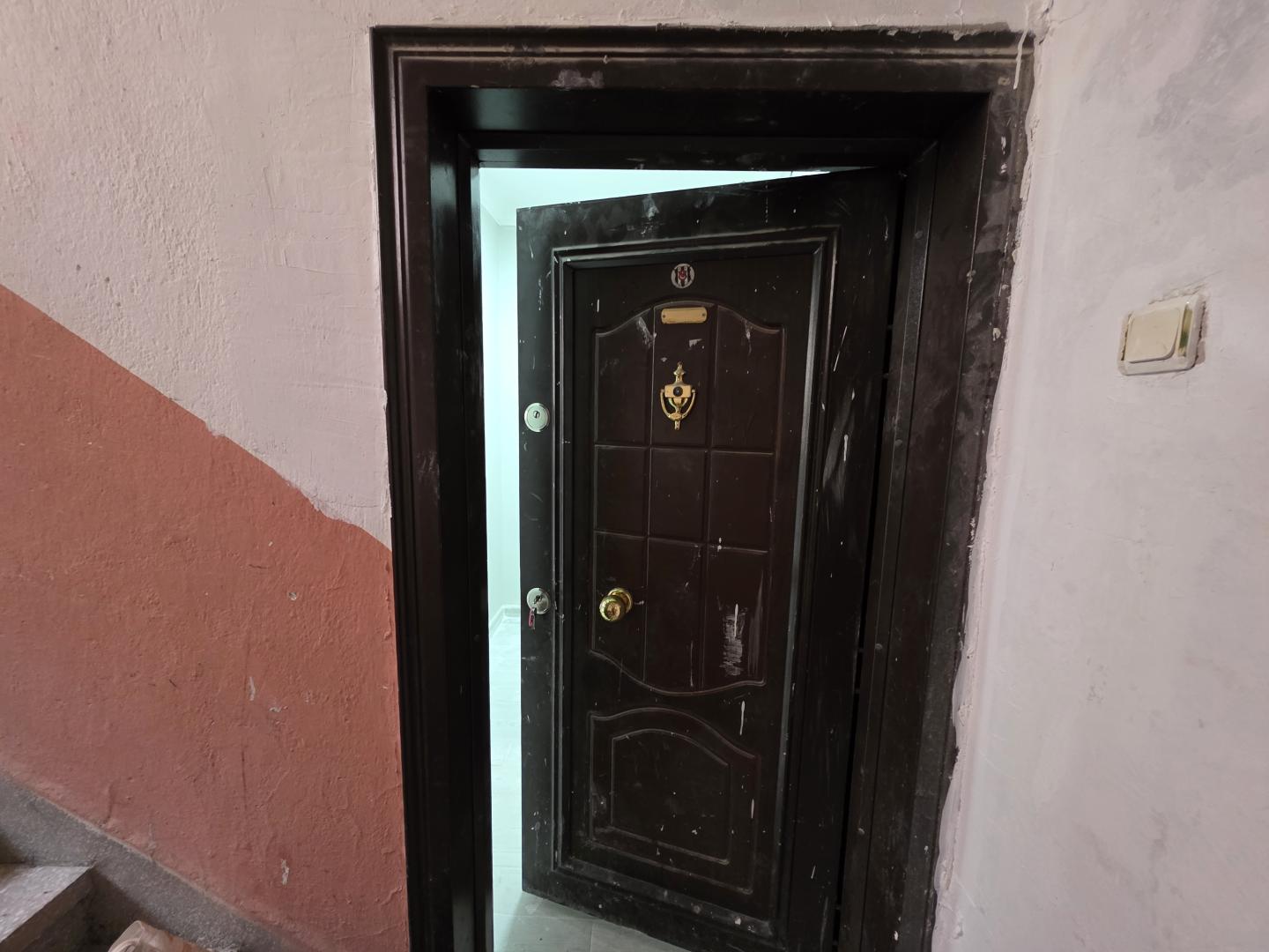  Plaza'dan Cumhuriyet'te Full Tadilatlı AraKat Fırsat Daire - Resim 7