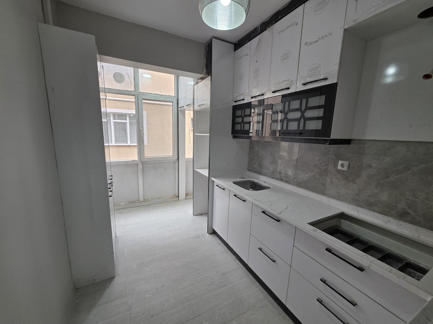  Plaza'dan Cumhuriyet'te Full Tadilatlı AraKat Fırsat Daire - Resim 9