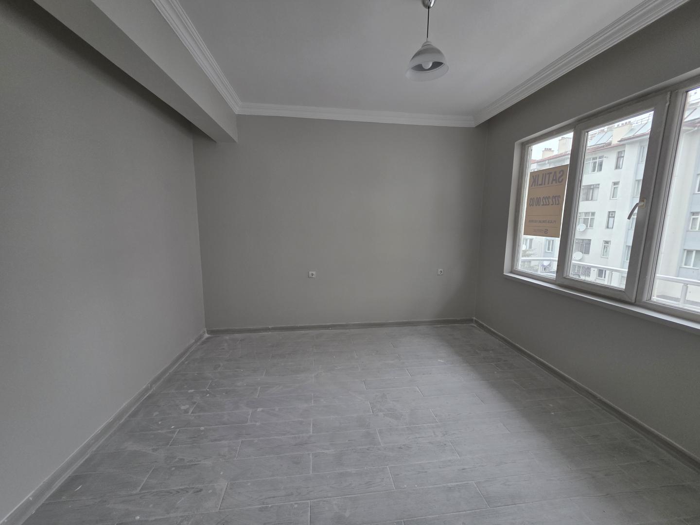  Plaza'dan Cumhuriyet'te Full Tadilatlı AraKat Fırsat Daire - Resim 24