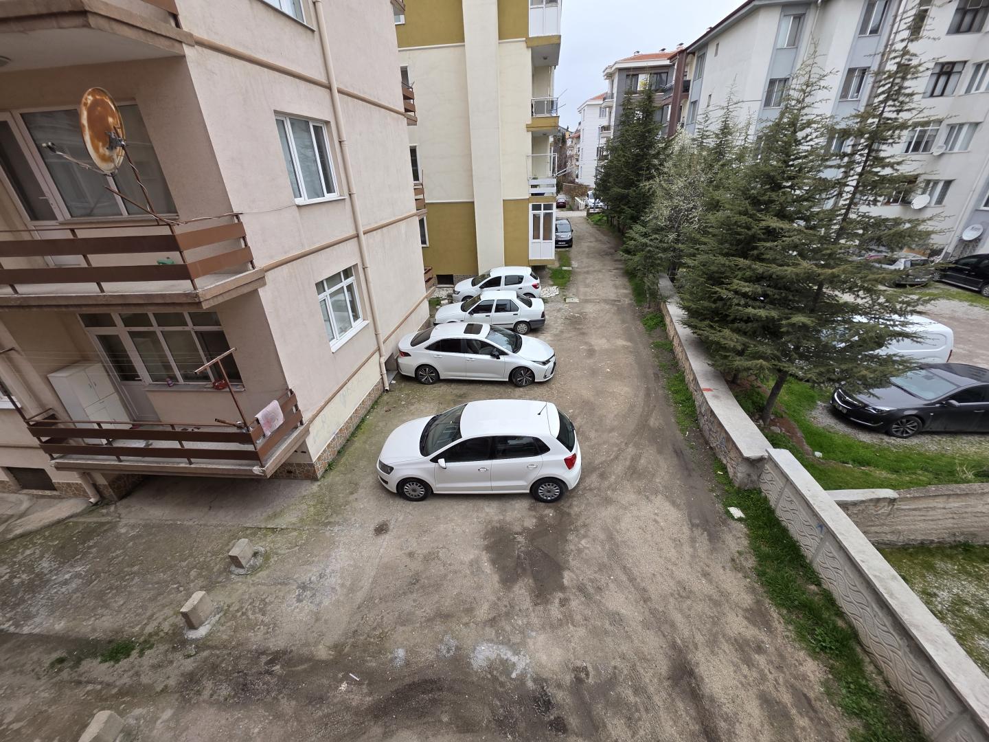  Plaza'dan Cumhuriyet'te Full Tadilatlı AraKat Fırsat Daire - Resim 27