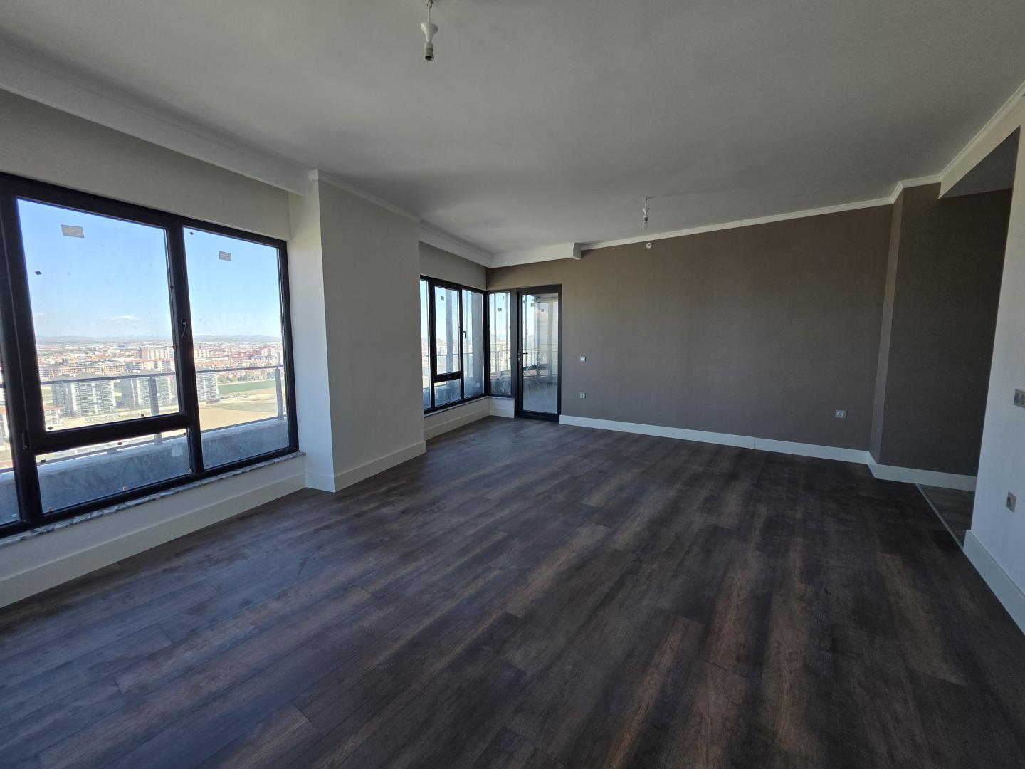 Plaza Emlak'tan Şehrin Gözde Projesi Trio Vista'da Satılık Fırsat Daire - Resim 15