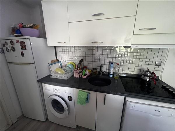 Plaza Emlak'tan Şehrin Merkezinde Acil Satılık 1+1 Fırsat AraKat - Resim 14