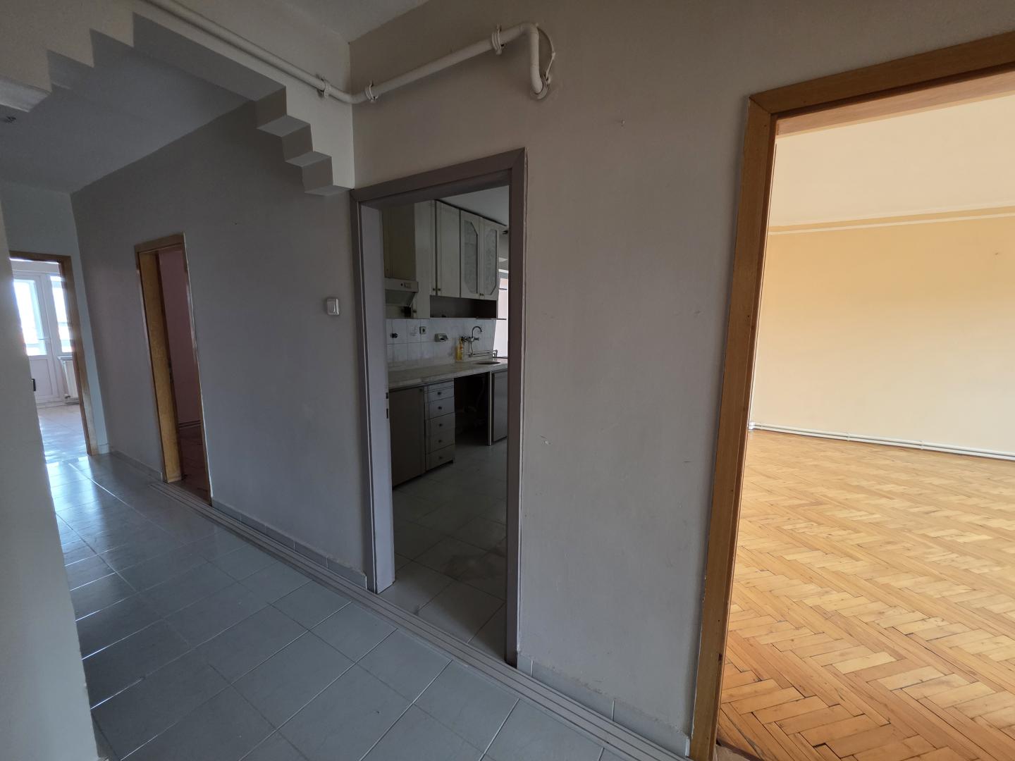 Plaza Emlak'tan Cezaevi Karşısı AraKat Güney Cephe Kiralık - Resim 34