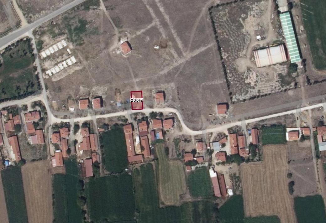 Plaza Emlak'tan Salar'da  2 tarafı yol olan fırsat satılık arsa - Resim 2