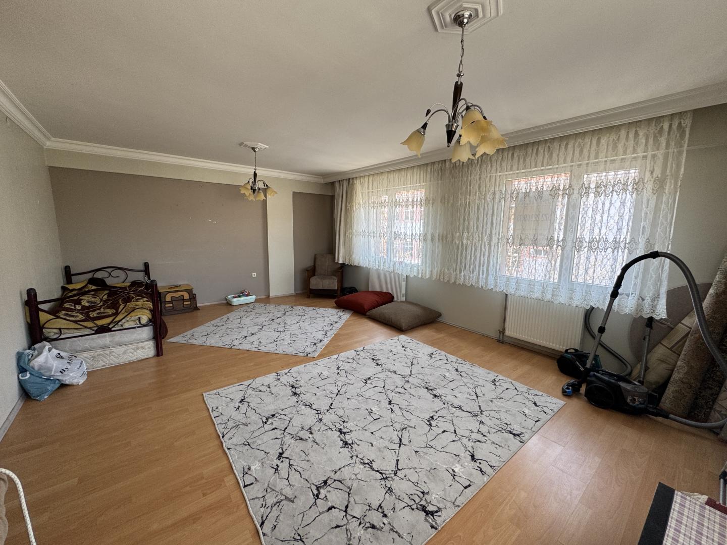 Plaza Emlak'tan Zafer Mahallesi Hıdırlık Yokuşunda Fırsat Satılık Daire - Resim 16