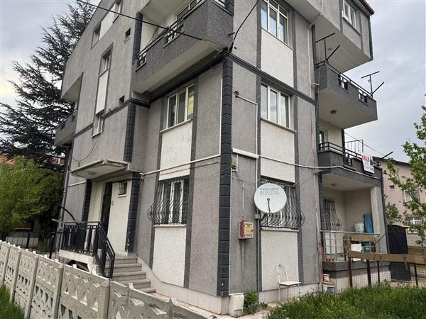 Afyon Plaza Emlak'tan Nazmi Saatçi Harbişte Kiralık 3+1 Daire - Resim 4