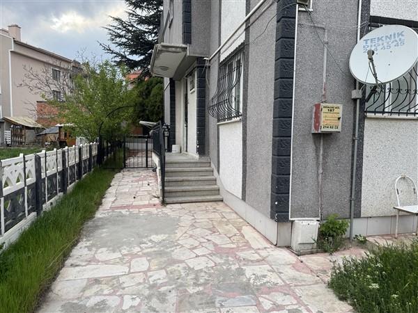 Afyon Plaza Emlak'tan Nazmi Saatçi Harbişte Kiralık 3+1 Daire - Resim 5