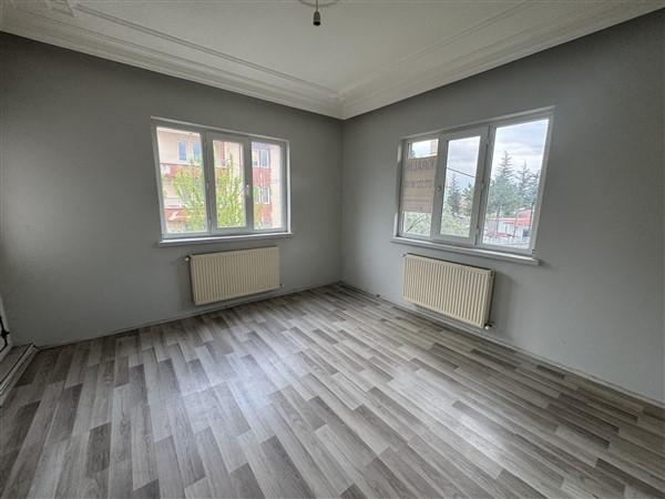 Afyon Plaza Emlak'tan Nazmi Saatçi Harbişte Kiralık 3+1 Daire - Resim 10