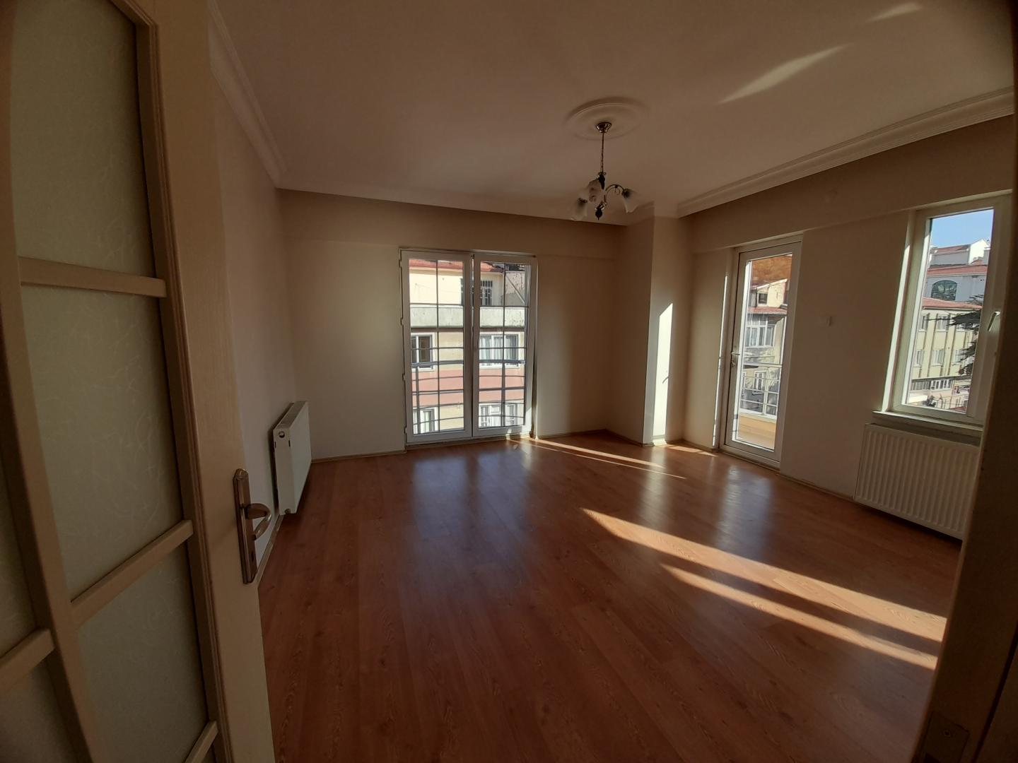 PLAZA EMLAK MARULCU MAH. KİRALIK BAKIMLI 2+1 GENİŞ AİLE TİPİ DAİRE - Resim 7