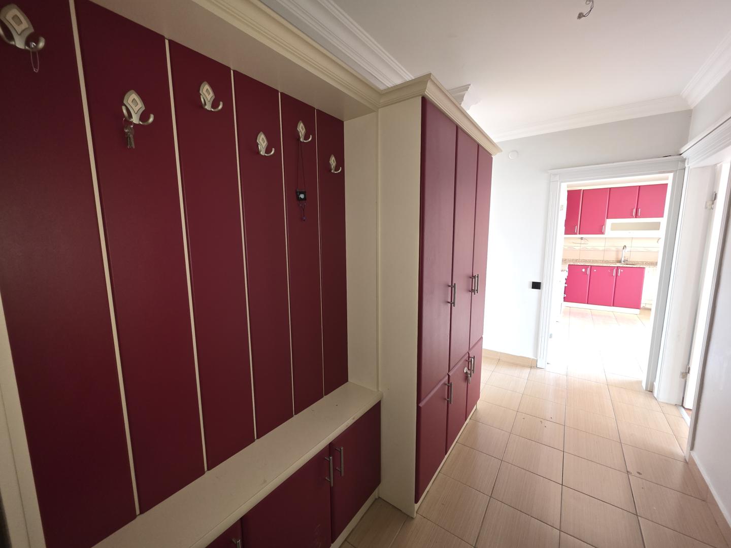 Plaza'dan Kapalı Otoparklı Konforlu Lüks Kiralık 3+1 Daire - Resim 6