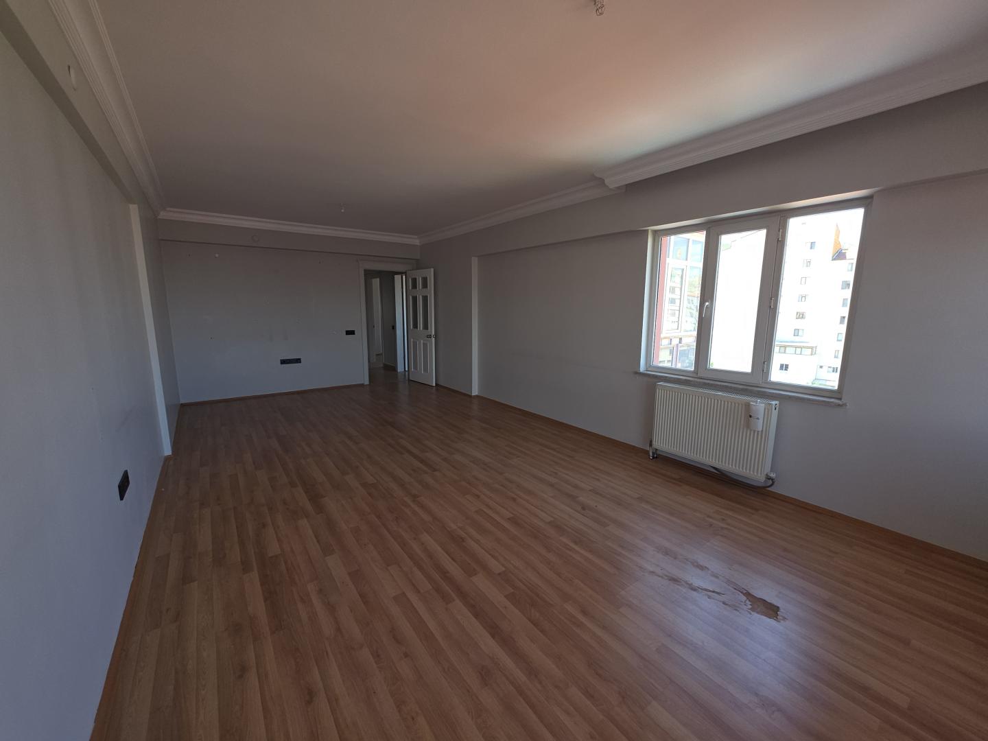 Plaza'dan Kapalı Otoparklı Konforlu Lüks Kiralık 3+1 Daire - Resim 7