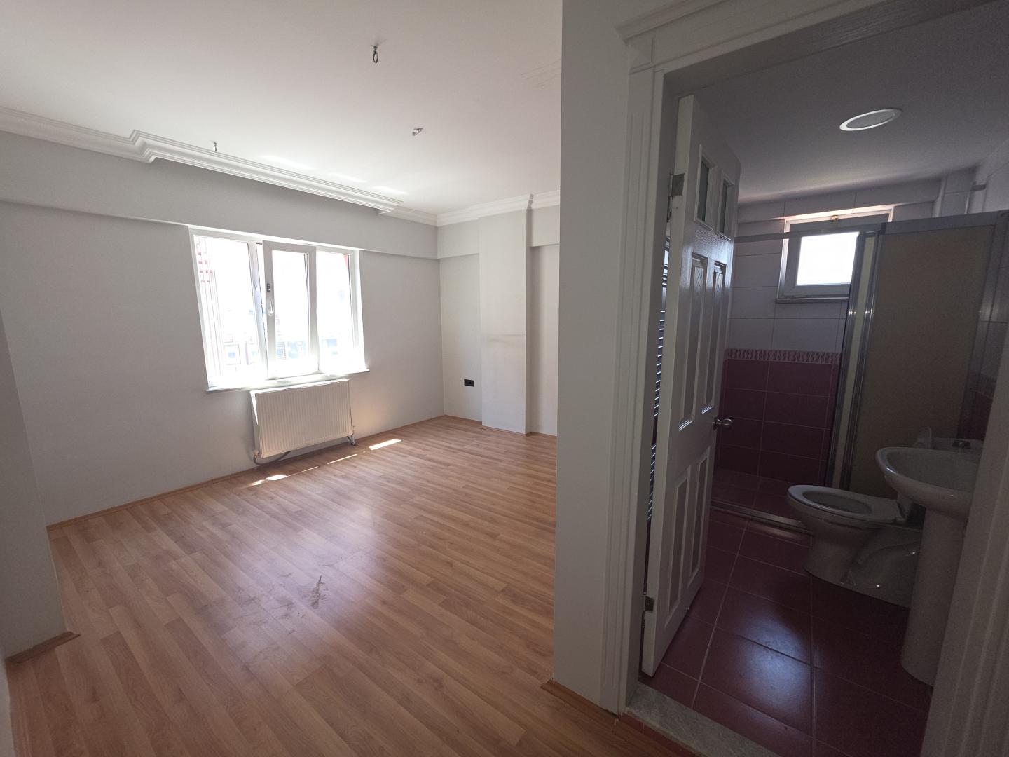 Plaza'dan Kapalı Otoparklı Konforlu Lüks Kiralık 3+1 Daire - Resim 19