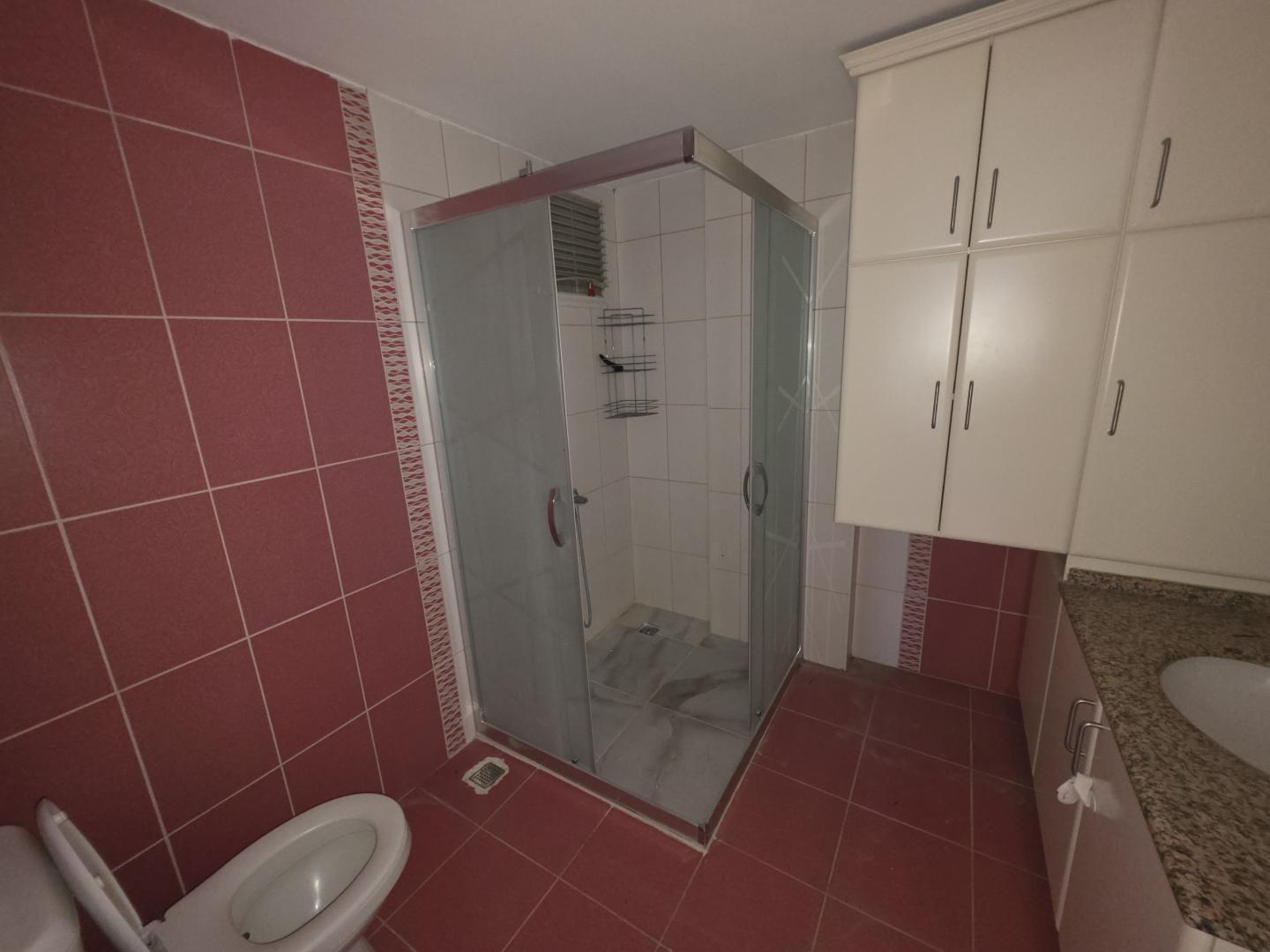 Plaza'dan Kapalı Otoparklı Konforlu Lüks Kiralık 3+1 Daire - Resim 26