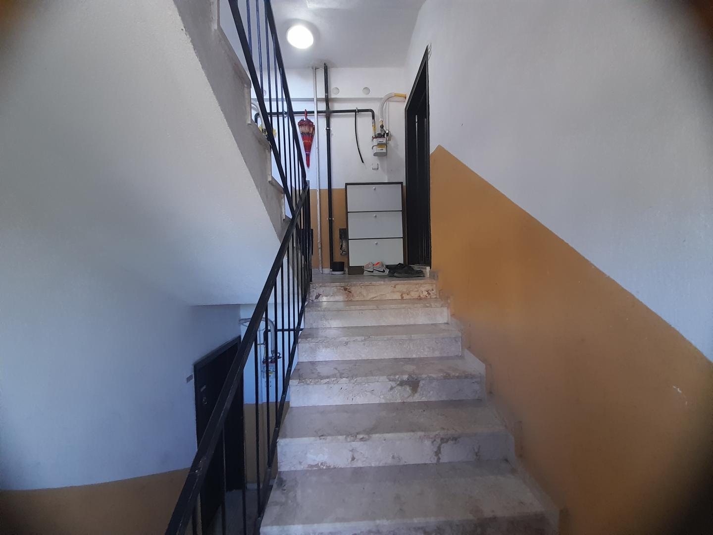 PLAZA EMLAK FATİH MH. BAKIMLI ARAKAT 3+1  SATILIK DAİRE - Resim 3