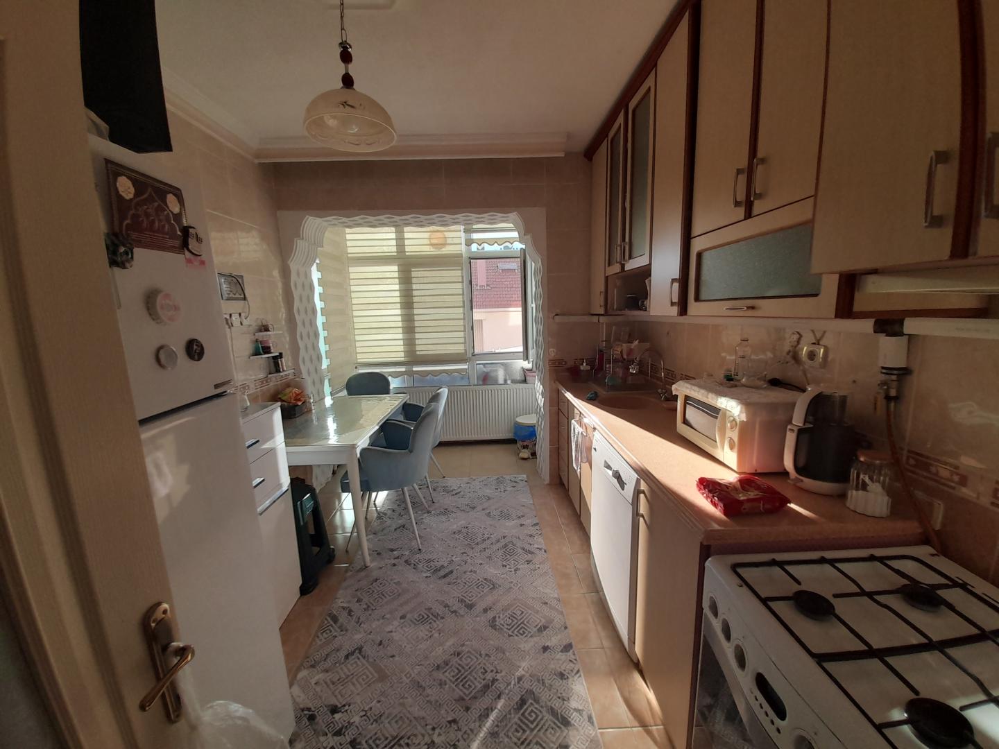 PLAZA EMLAK FATİH MH. BAKIMLI ARAKAT 3+1  SATILIK DAİRE - Resim 15
