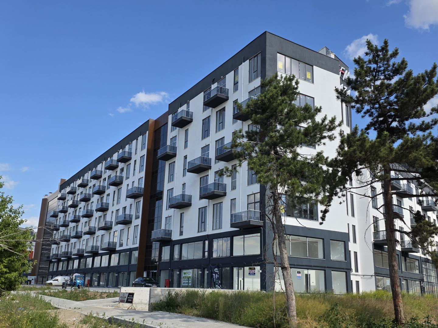 Plaza'dan AFM İş Merkezinde ParkAfyon Cepheli Kiralık Ofis