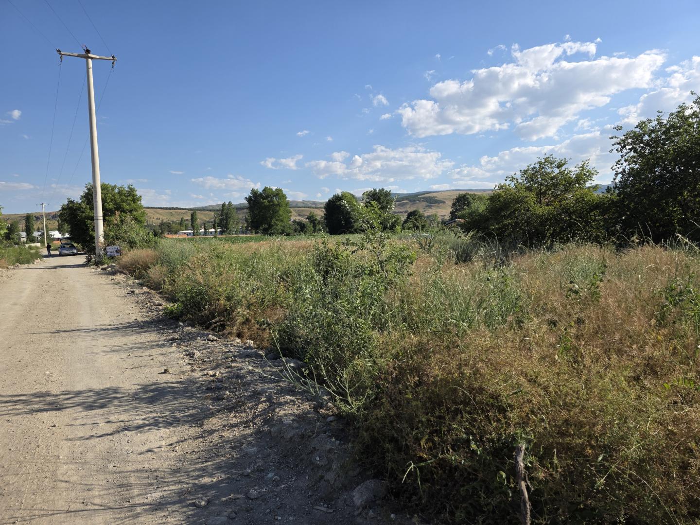 Plaza'dan Salar'da Yolu ve Elektriği Olan Köşe Fırsat Bahçe - Resim 9