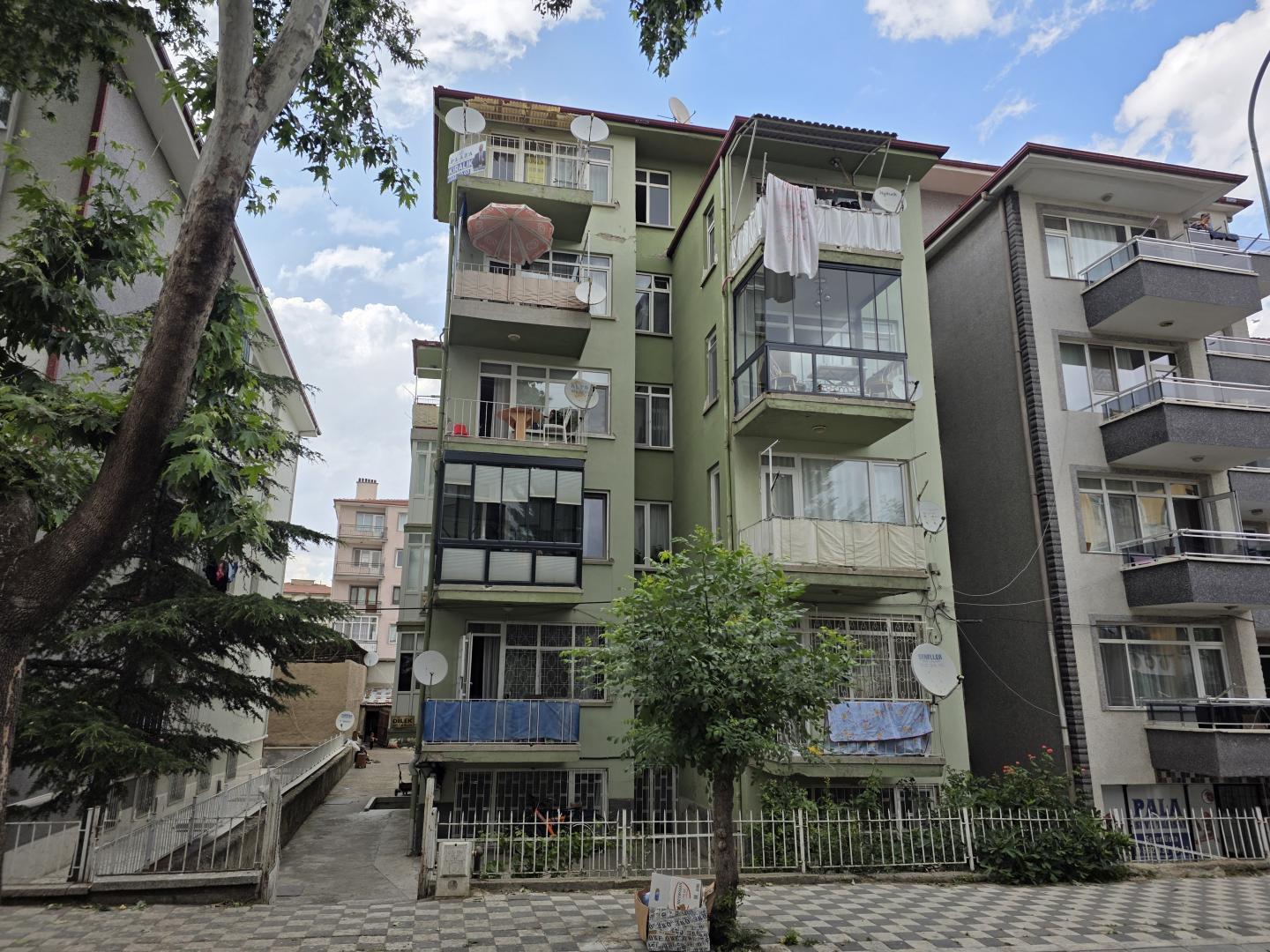 Plaza'dan Dumlupınar'da 2+1 Geniş Güney Cephe Afjetli Daire