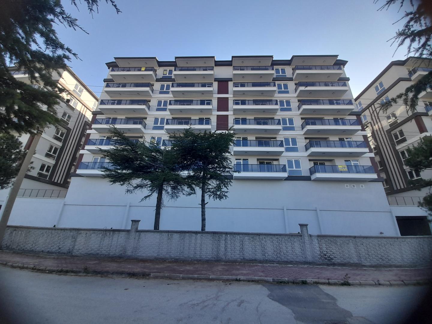PLAZA EMLAK TÜRK İŞ HIDIRLIK KONUTLARI ÖNÜ AÇIK SIFIR LÜX SATILIK 3+1 DAİRE