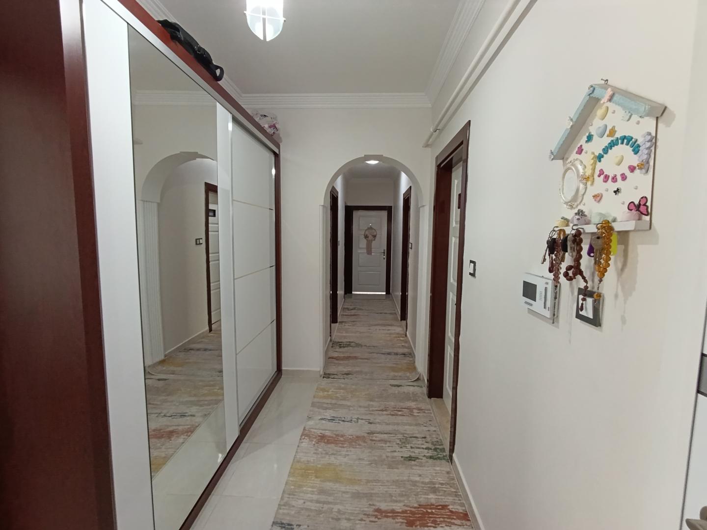 Plaza'dan Kiralık Ankastreli,Güney Cephe,Otoparklı,Kilerli 3+1 - Resim 6