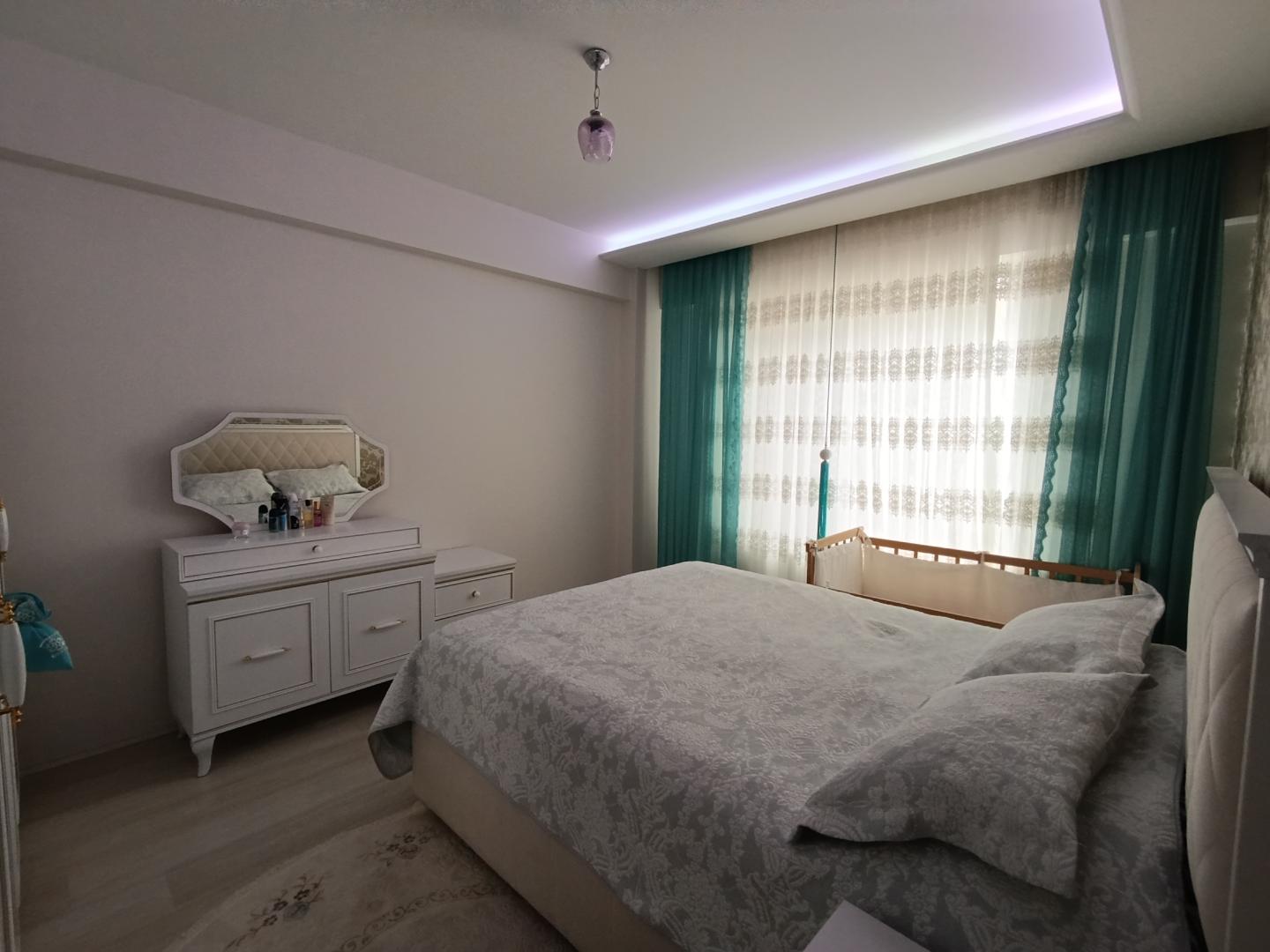 Plaza'dan Kiralık Ankastreli,Güney Cephe,Otoparklı,Kilerli 3+1 - Resim 25