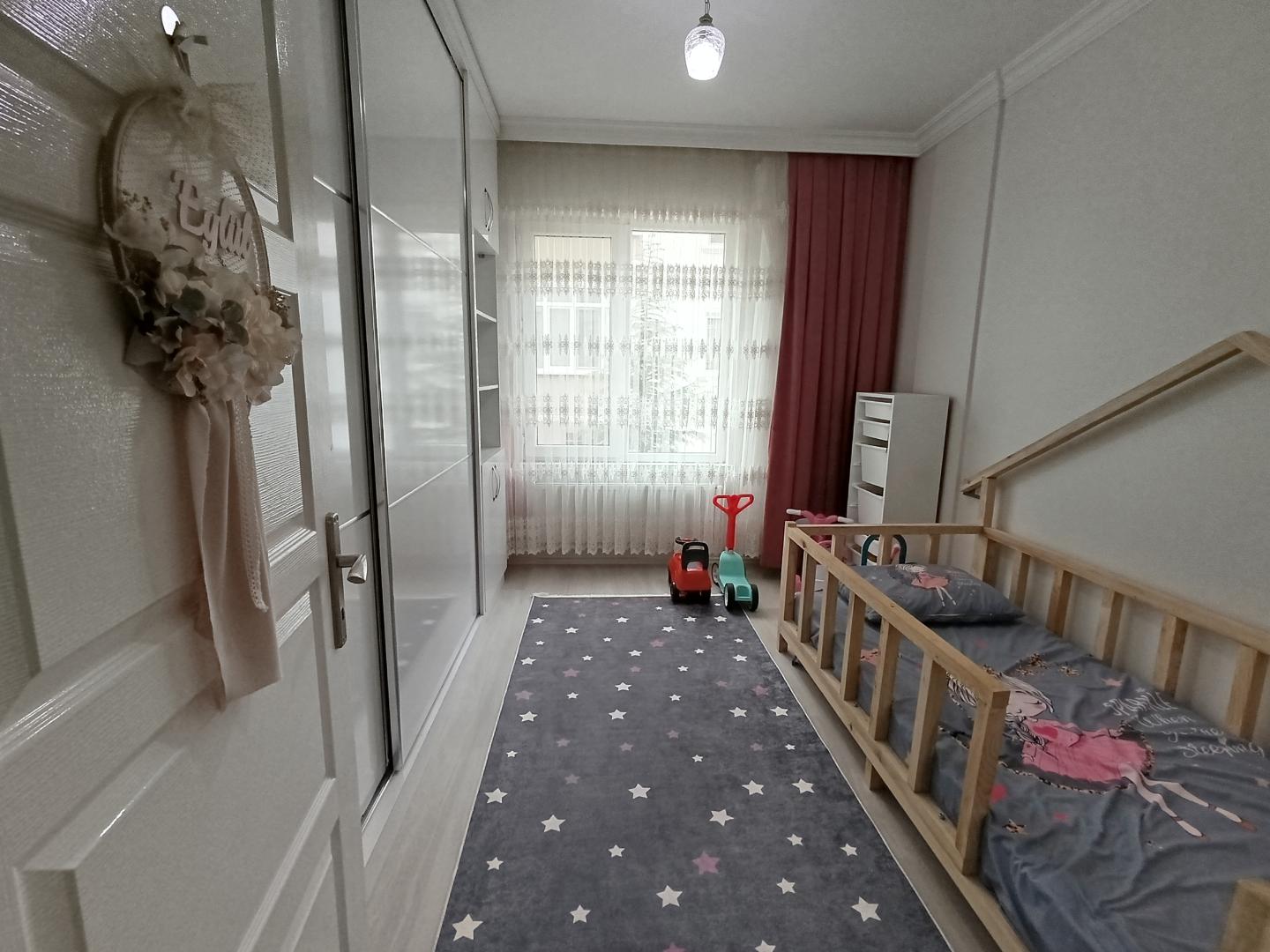 Plaza'dan Kiralık Ankastreli,Güney Cephe,Otoparklı,Kilerli 3+1 - Resim 31