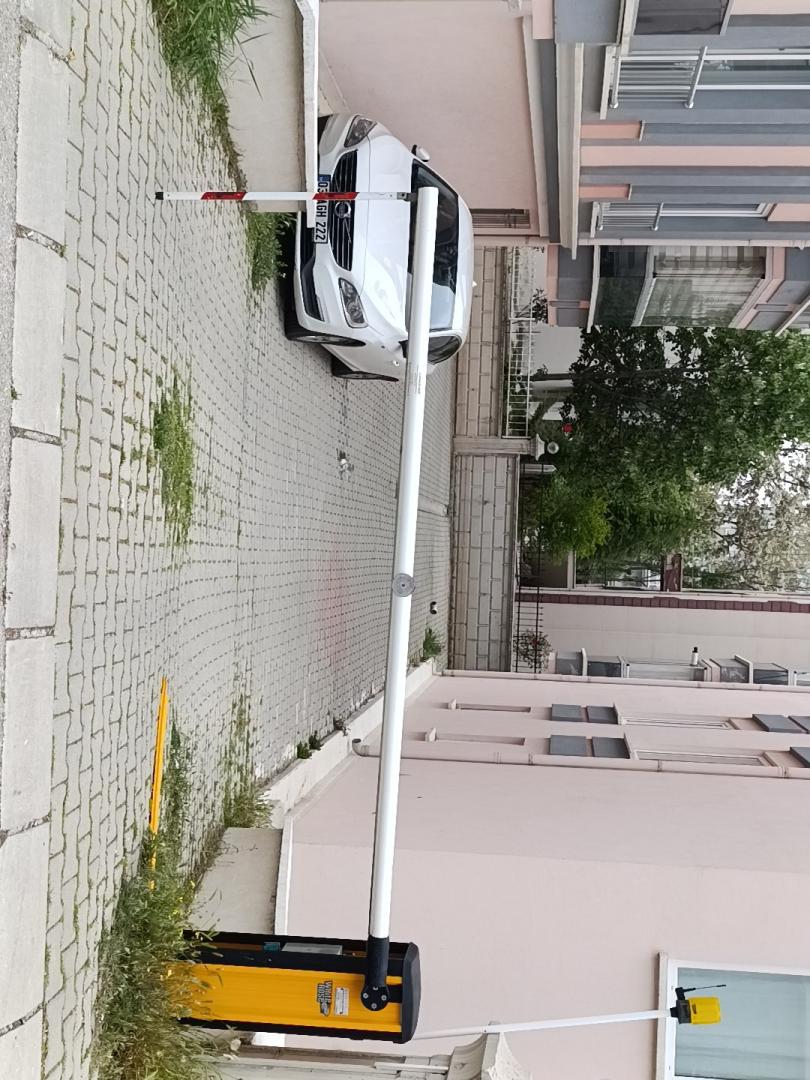 Plaza'dan Kiralık Ankastreli,Güney Cephe,Otoparklı,Kilerli 3+1 - Resim 36