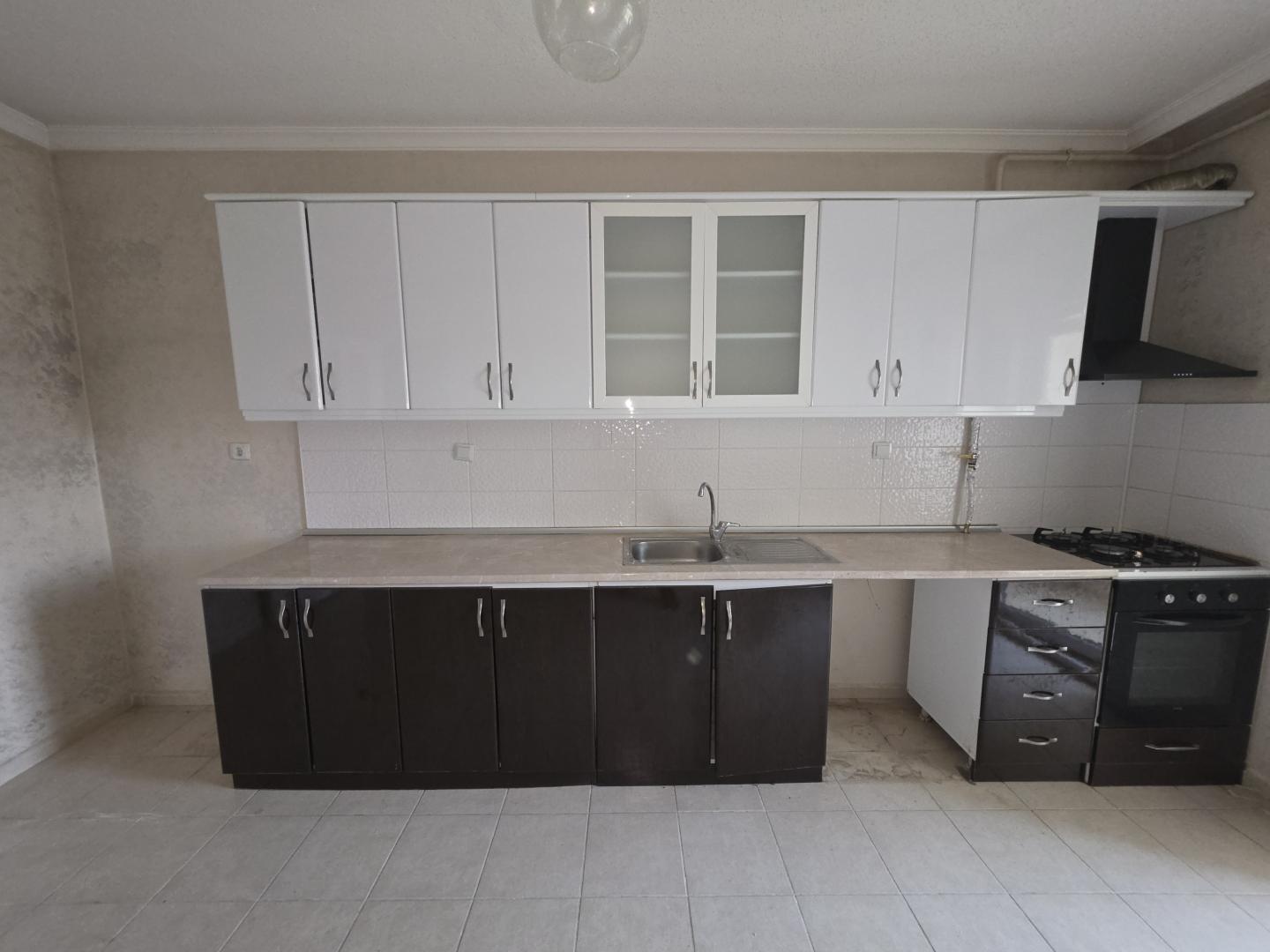 Plaza'dan İçi Yapılı Masrafsız AraKat Güney Cephe 4+1 Acil - Resim 12