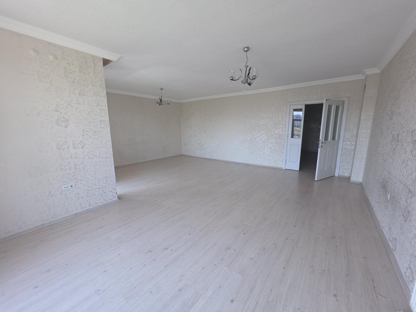 Plaza'dan İçi Yapılı Masrafsız AraKat Güney Cephe 4+1 Acil - Resim 17
