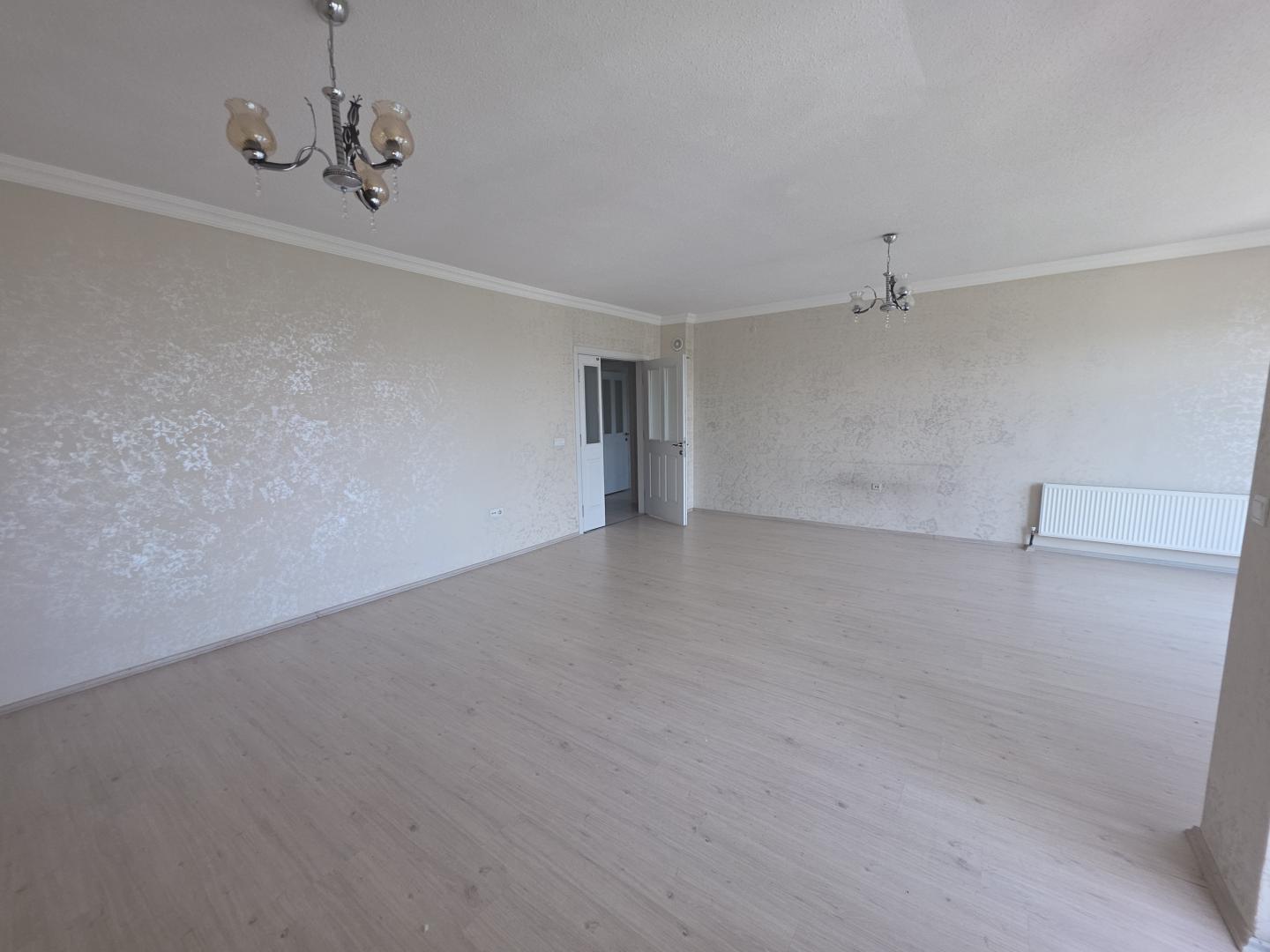 Plaza'dan İçi Yapılı Masrafsız AraKat Güney Cephe 4+1 Acil - Resim 18