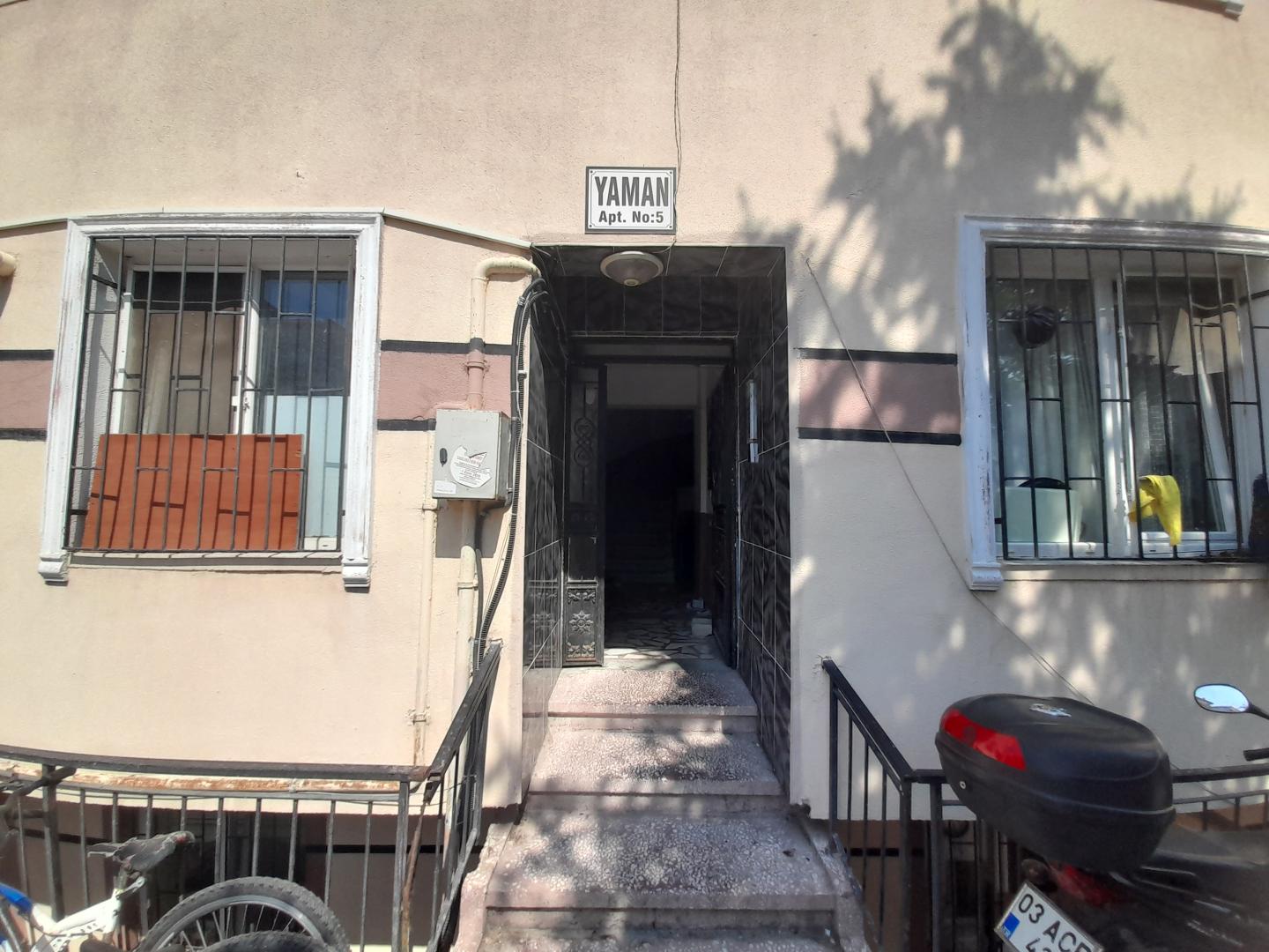 PLAZA EMLAK ZAFER M. ARAKAT BAKIMLI KİRALIK  3+1 DAİRE - Resim 2