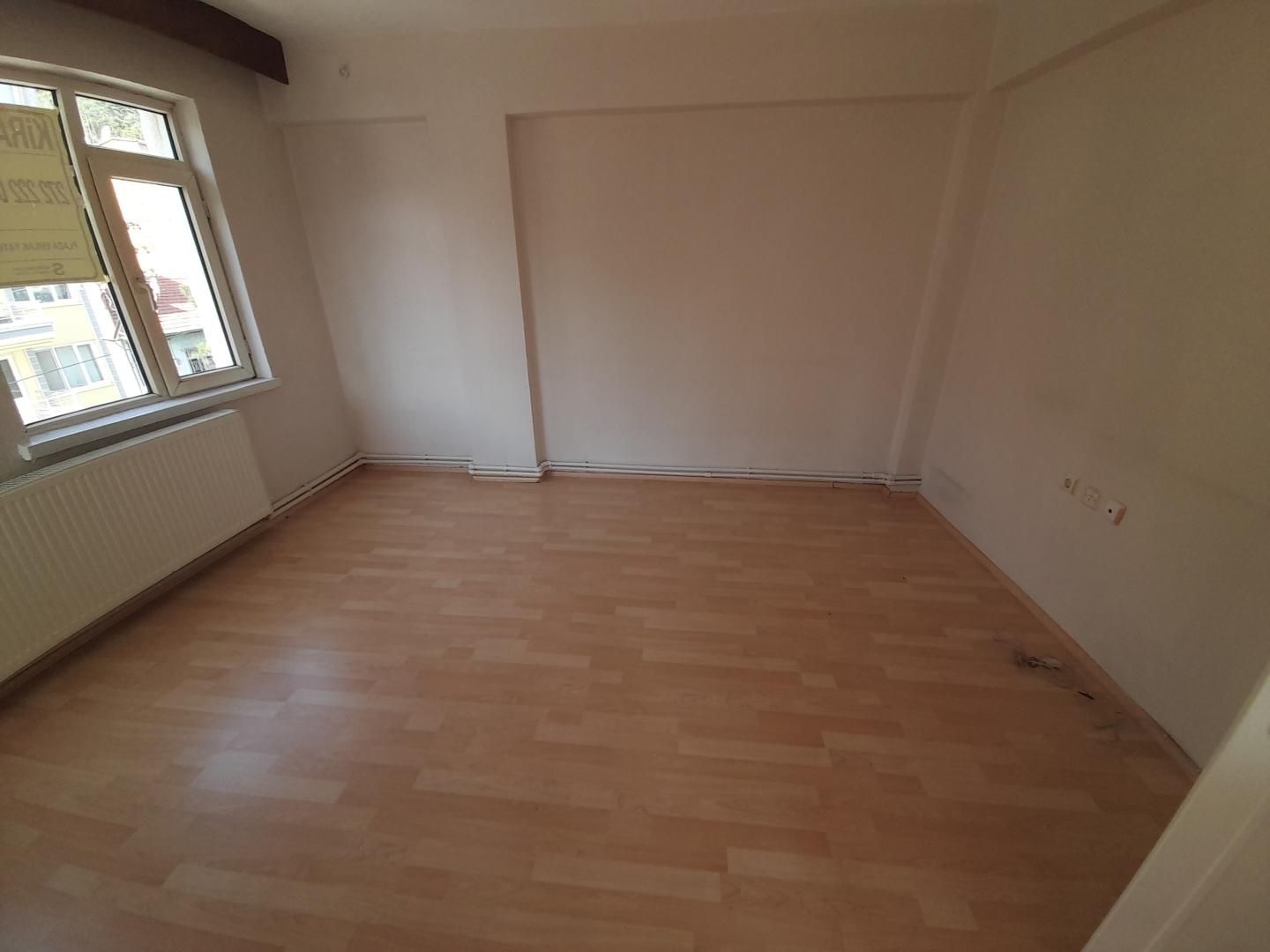 PLAZA EMLAK ZAFER M. ARAKAT BAKIMLI KİRALIK  3+1 DAİRE - Resim 8