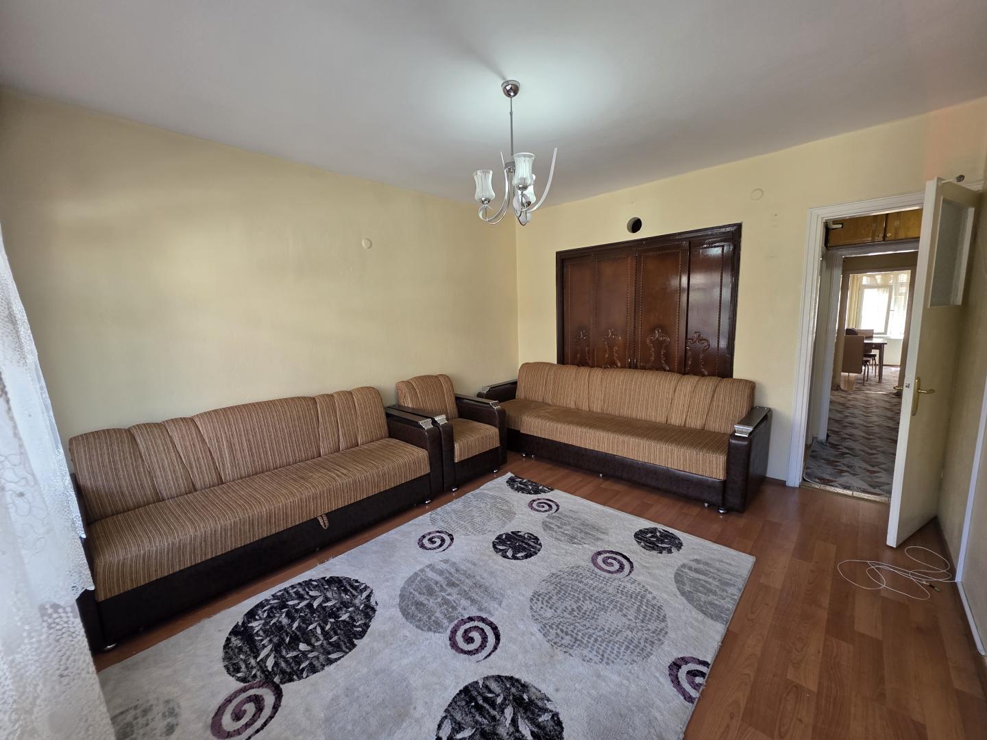 Plaza'dan Eşyalı AraKat 2+1 Bu Güzel Daire Senin Olabilir! - Resim 8