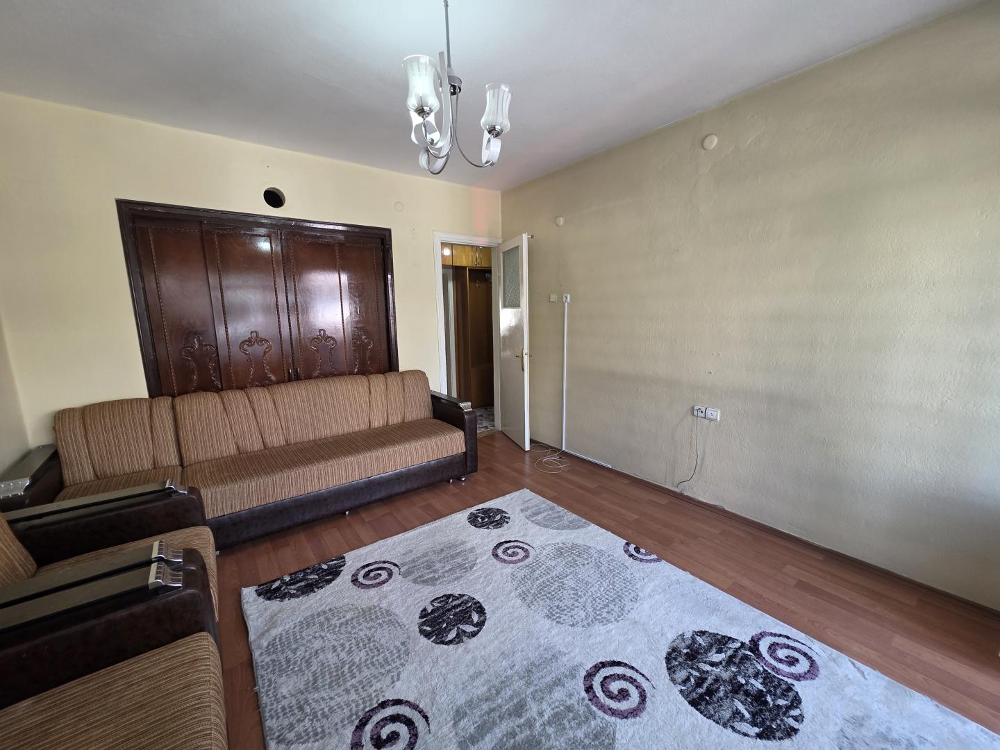Plaza'dan Eşyalı AraKat 2+1 Bu Güzel Daire Senin Olabilir! - Resim 13